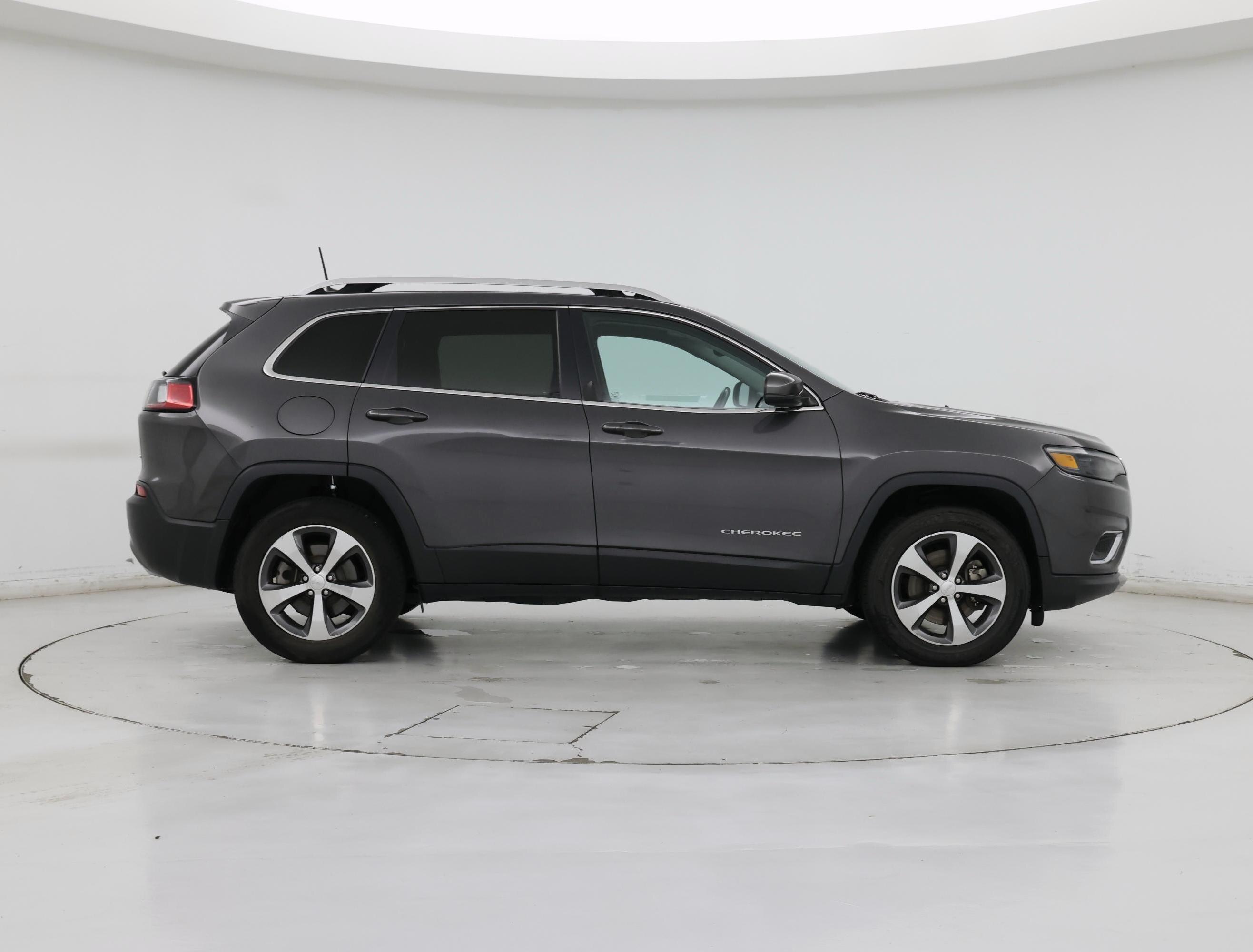Thumbnail: 2020 Jeep Cherokee - 7
