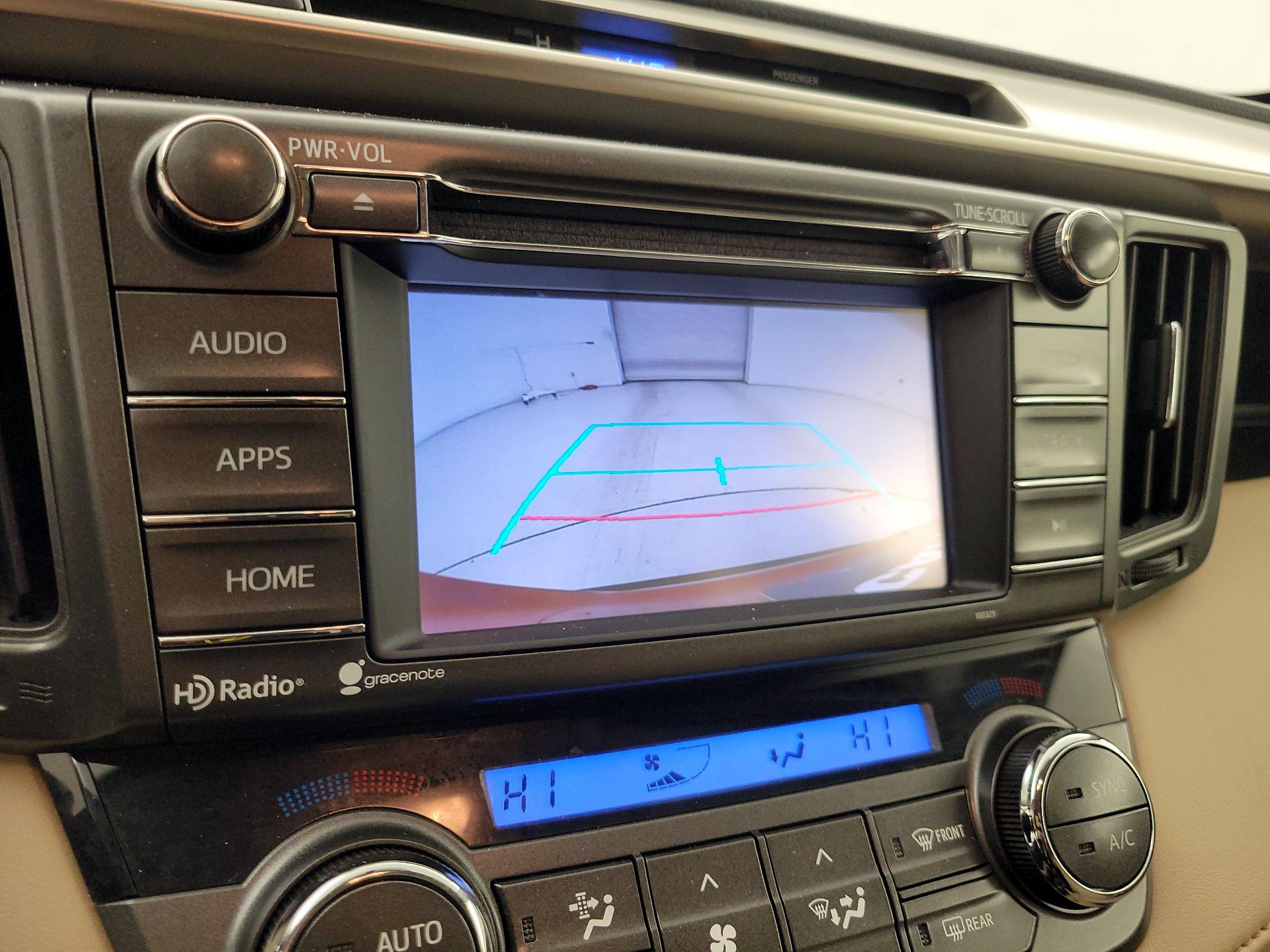 Thumbnail: 2015 Toyota RAV4 - 14