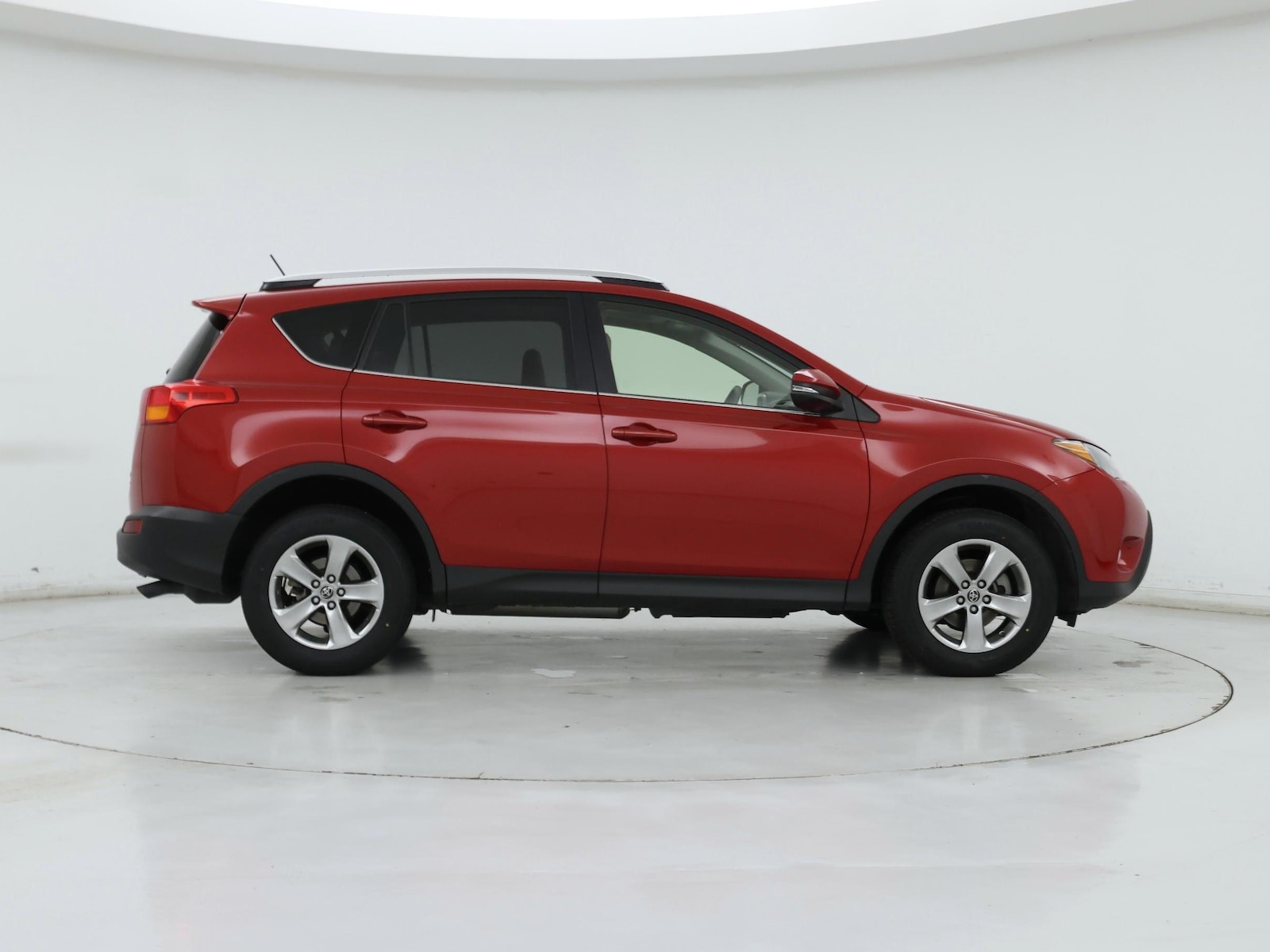 2015 Toyota RAV4 XLE - Photo 8