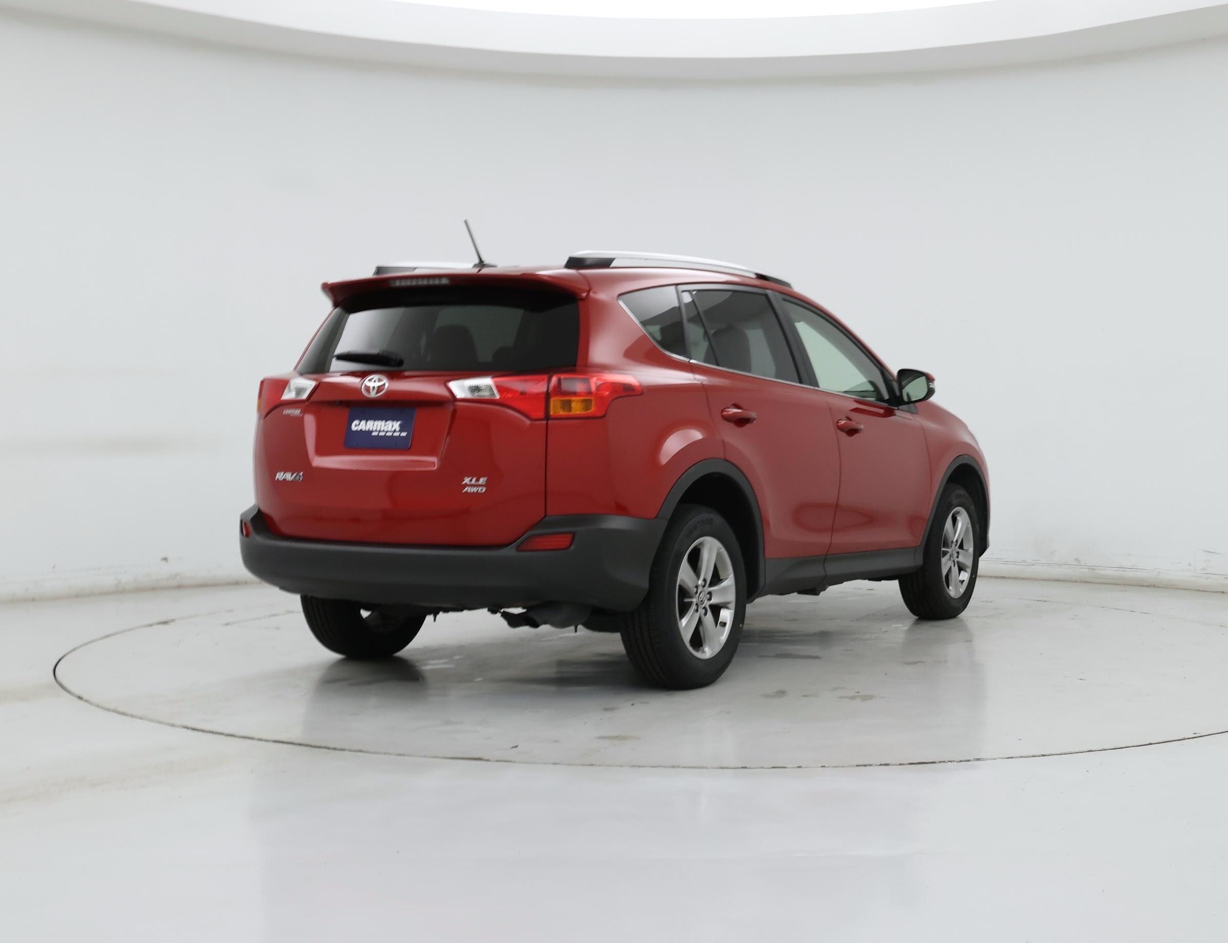 Thumbnail: 2015 Toyota RAV4 - 8