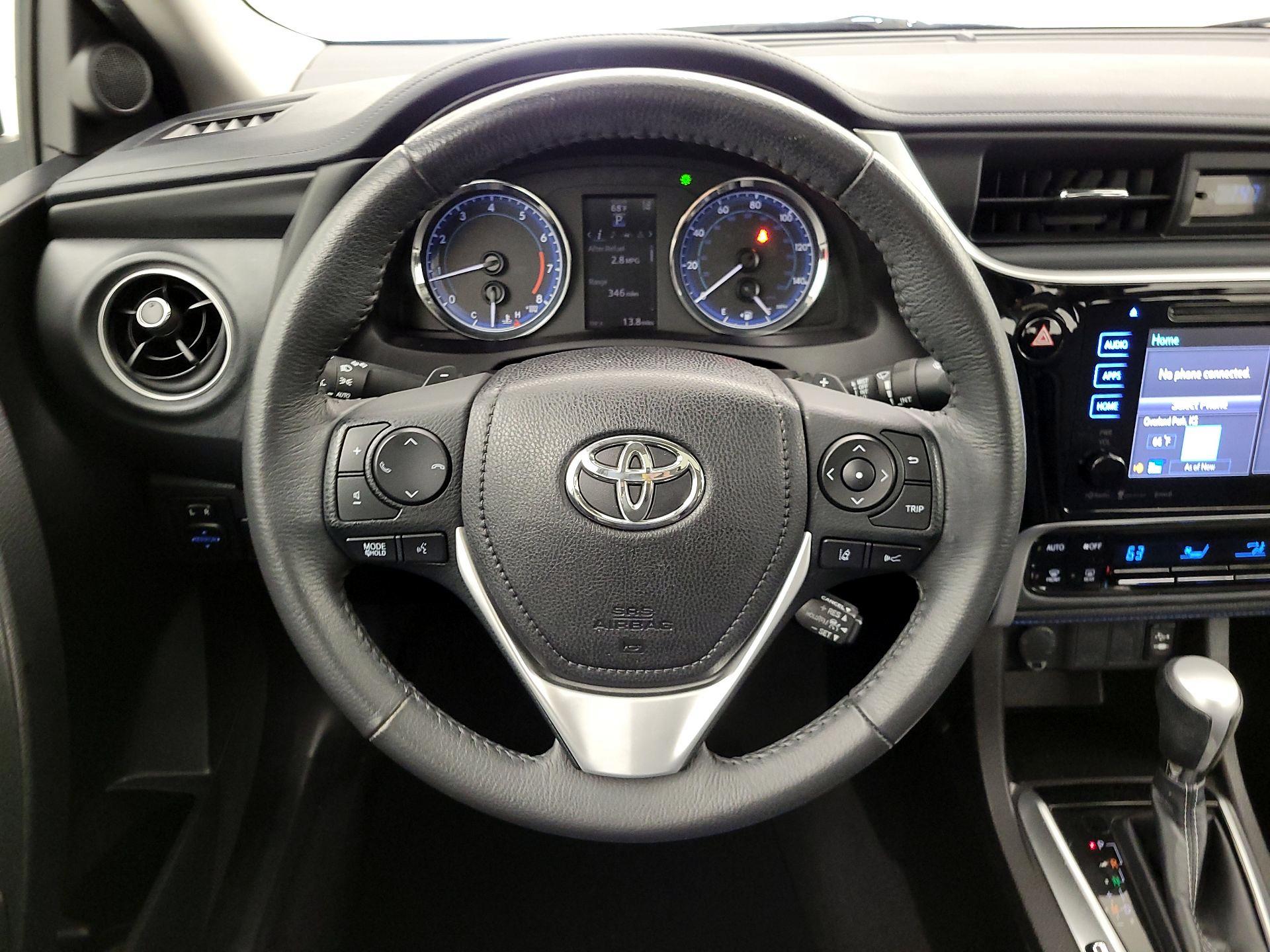Thumbnail: 2018 Toyota Corolla - 10