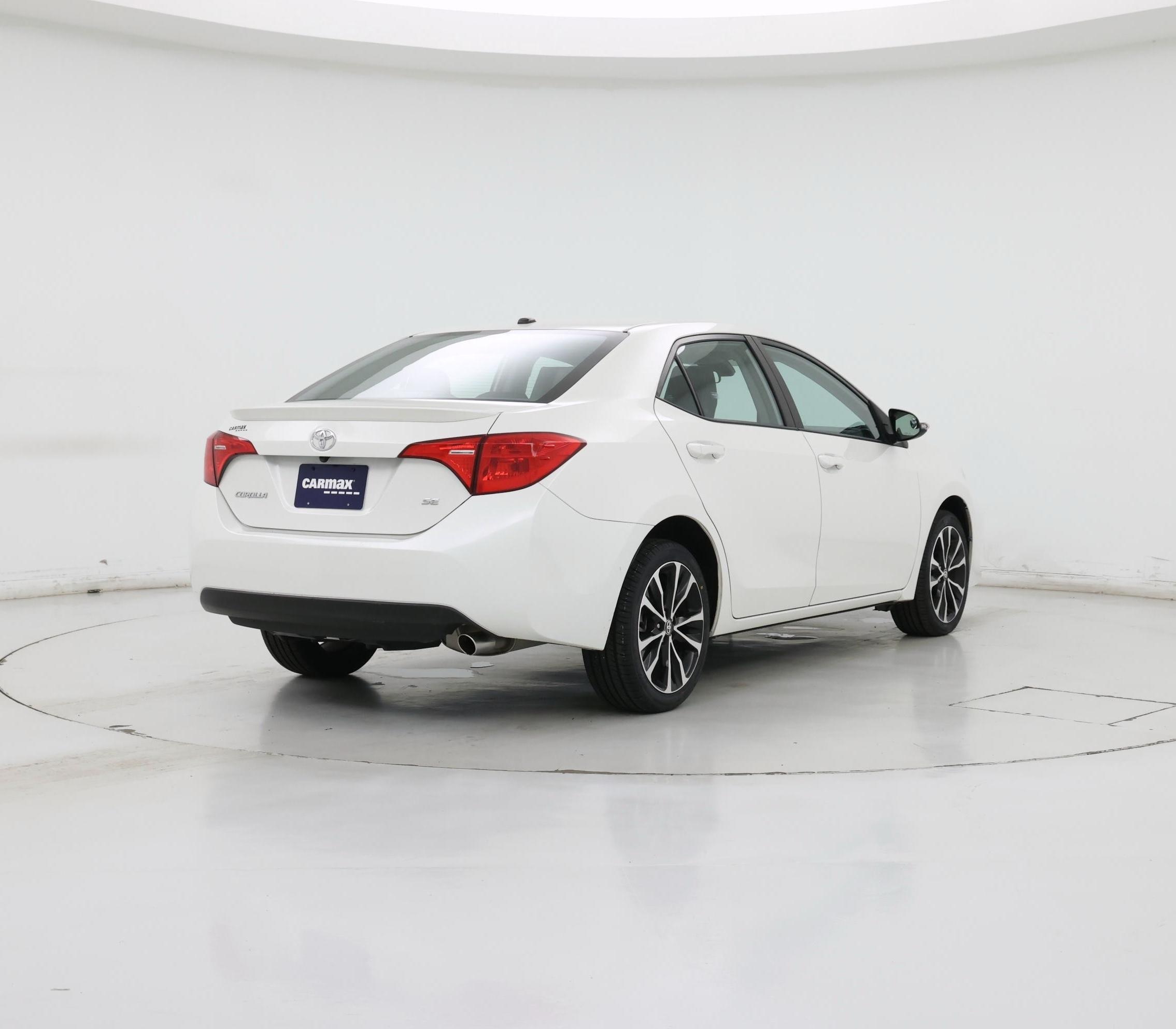 Thumbnail: 2018 Toyota Corolla - 8