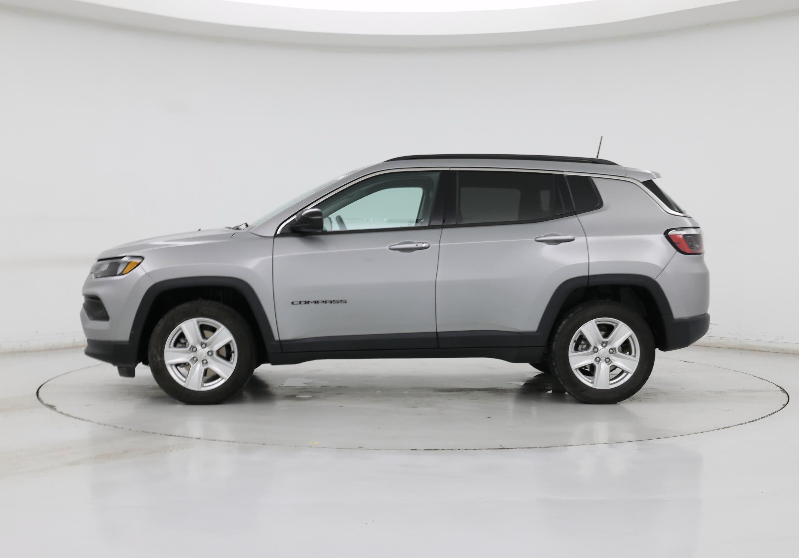 Thumbnail: 2022 Jeep Compass - 3