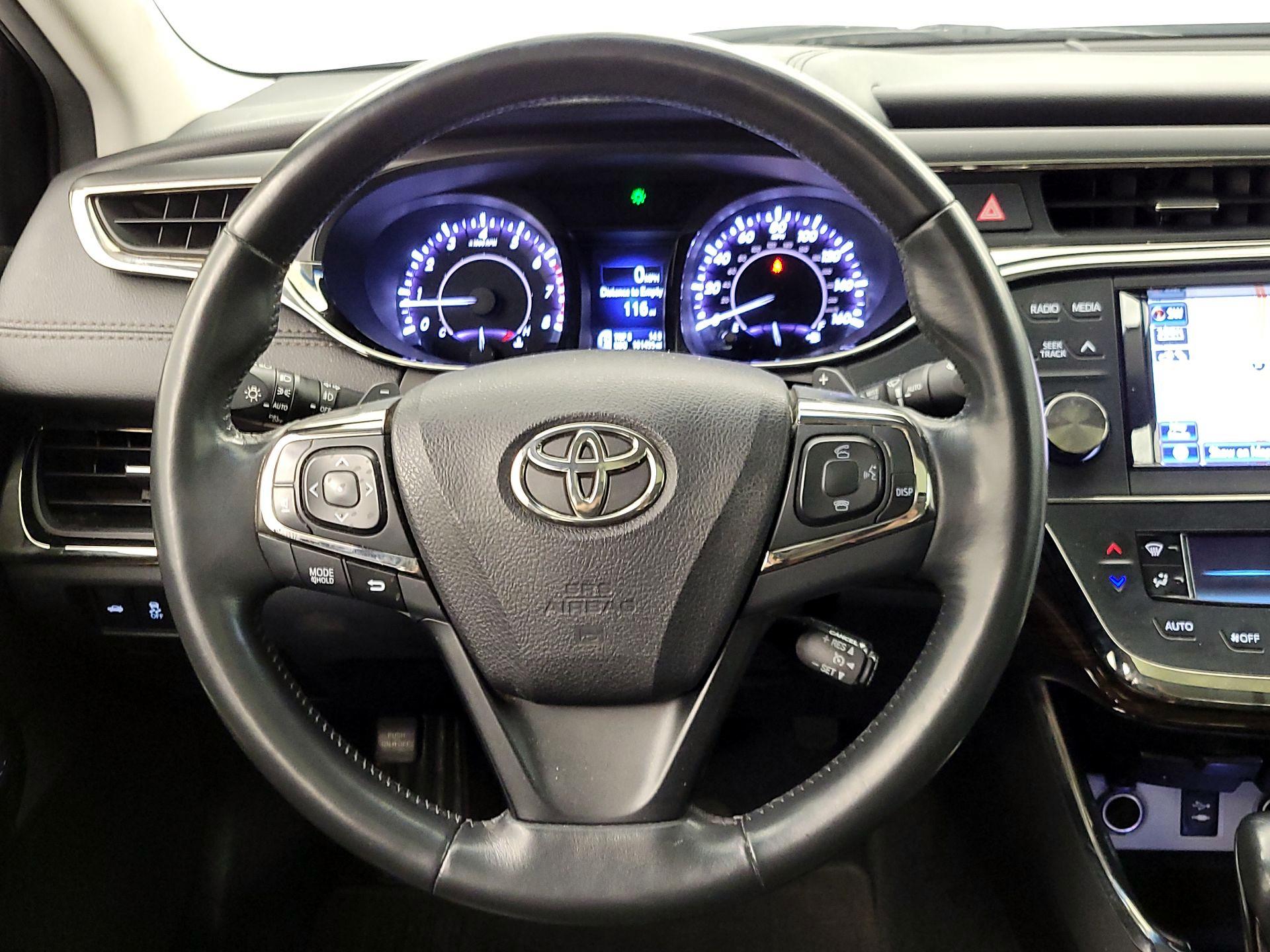 Thumbnail: 2014 Toyota Avalon - 10