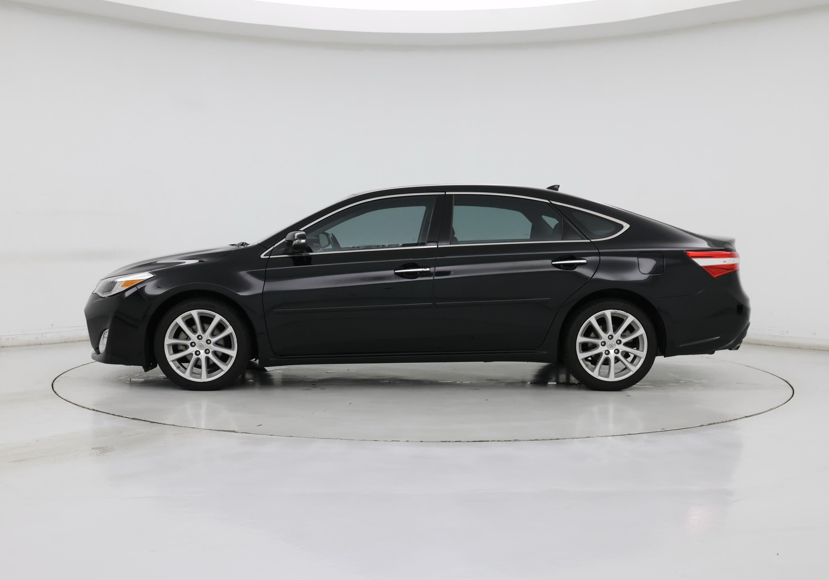 Thumbnail: 2014 Toyota Avalon - 3