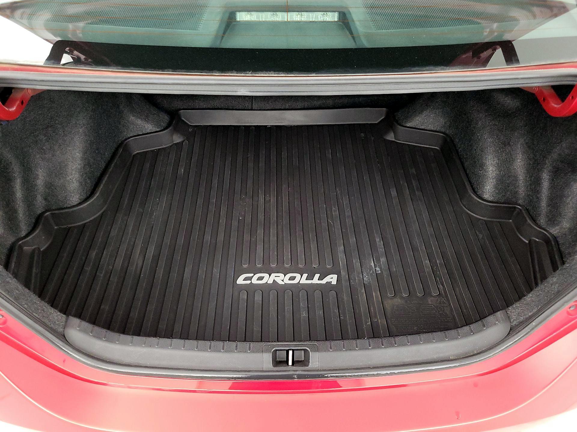 Thumbnail: 2018 Toyota Corolla - 20
