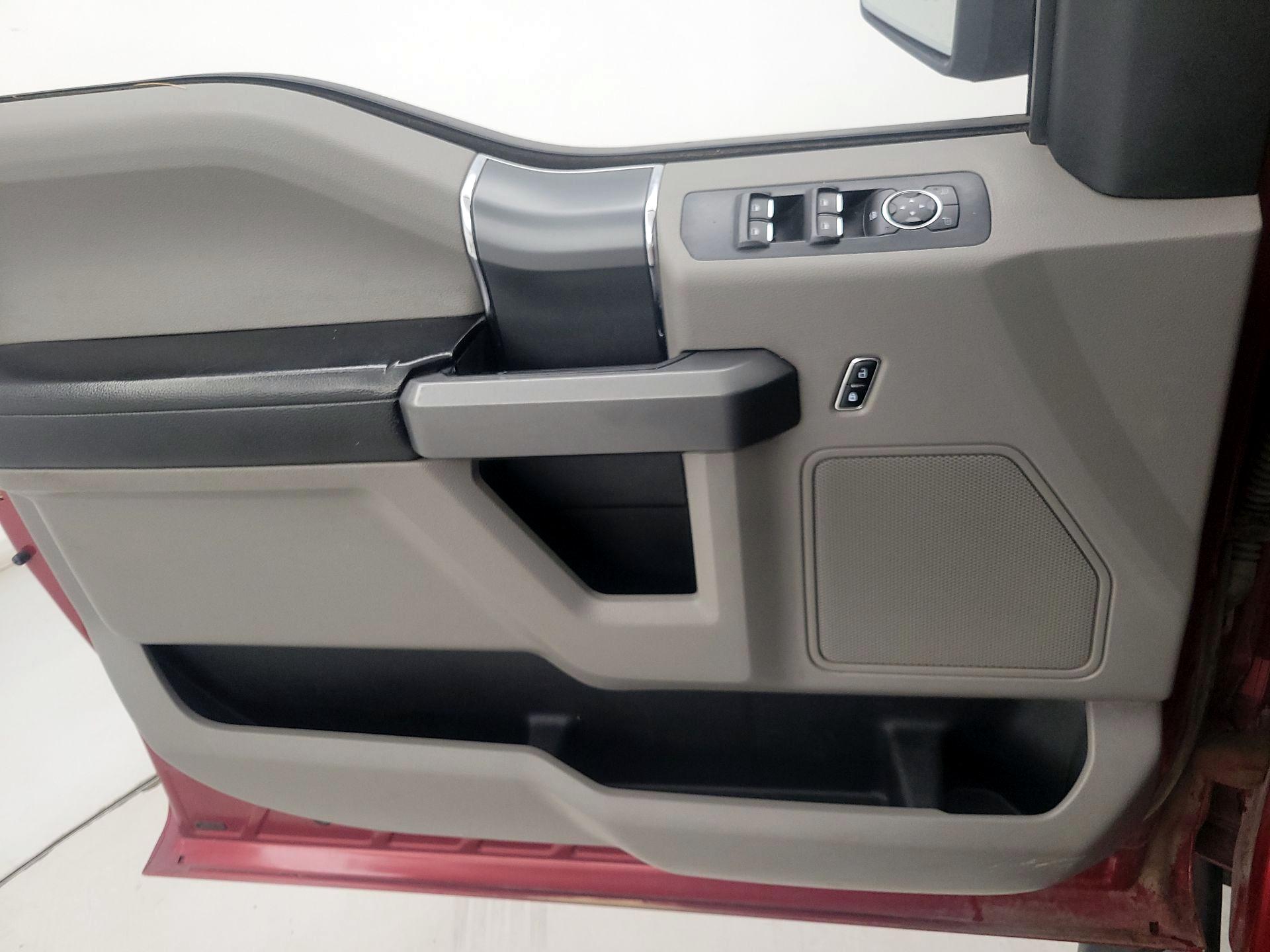 Thumbnail: 2015 Ford F-150 - 12