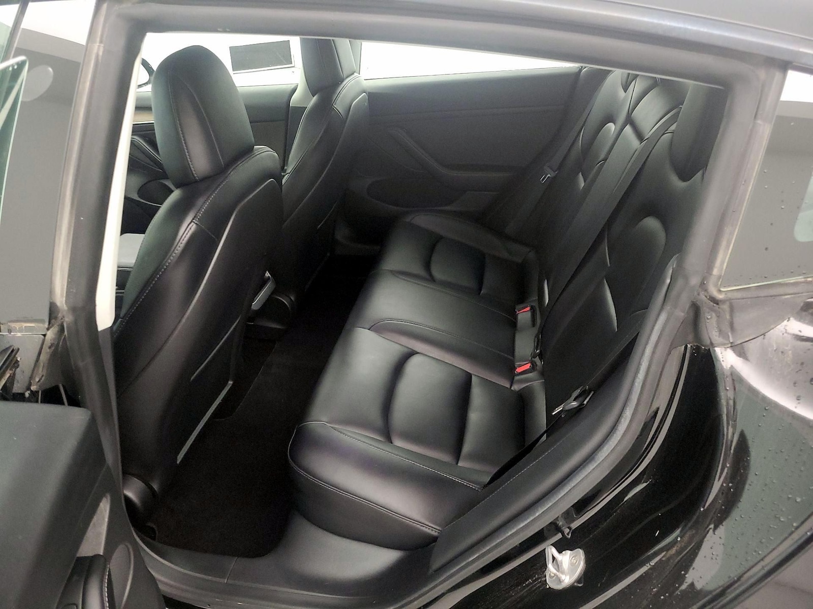 2022 Tesla Model 3 Long Range - Photo 19