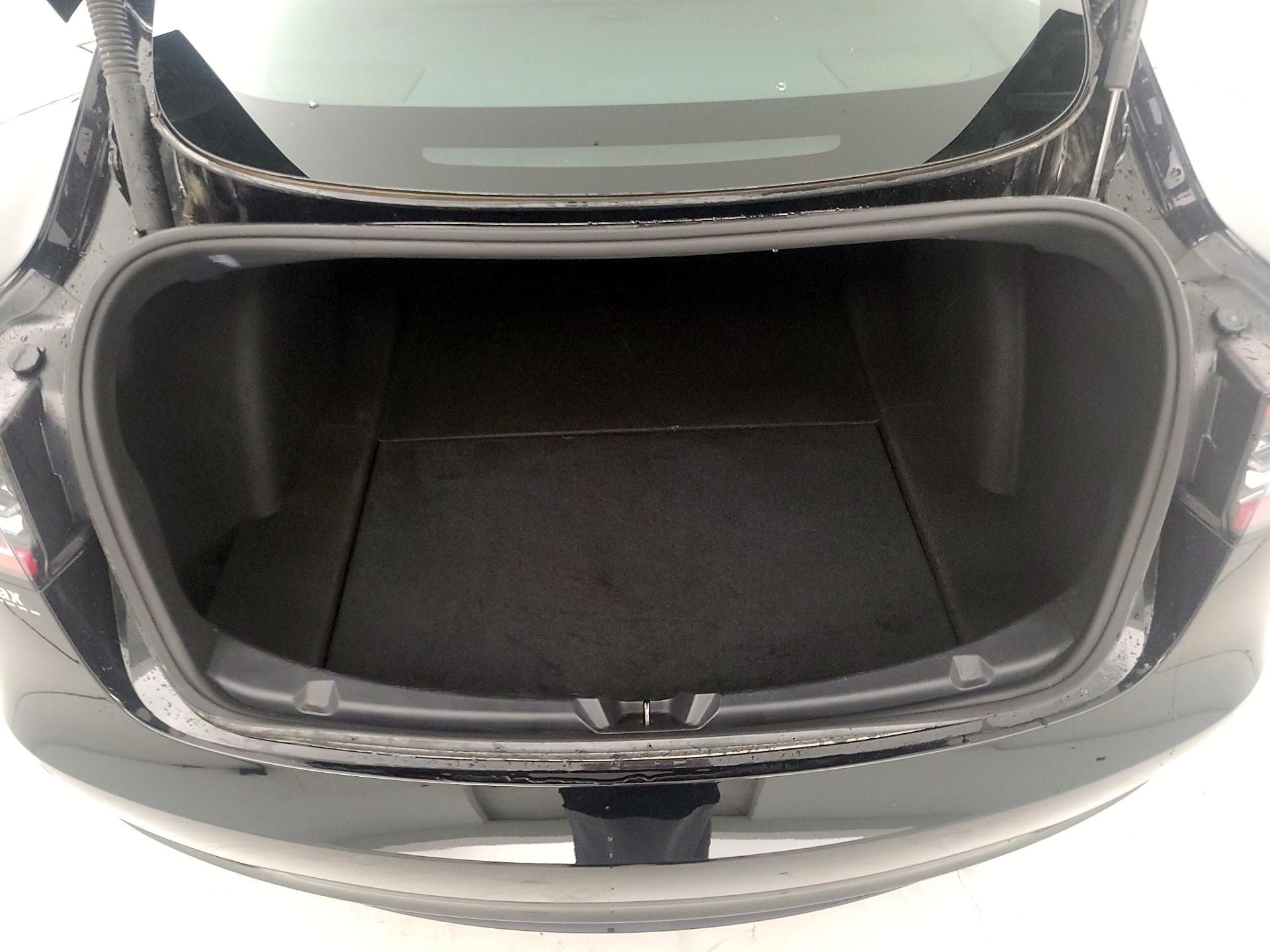 Thumbnail: 2022 Tesla Model 3 - 19