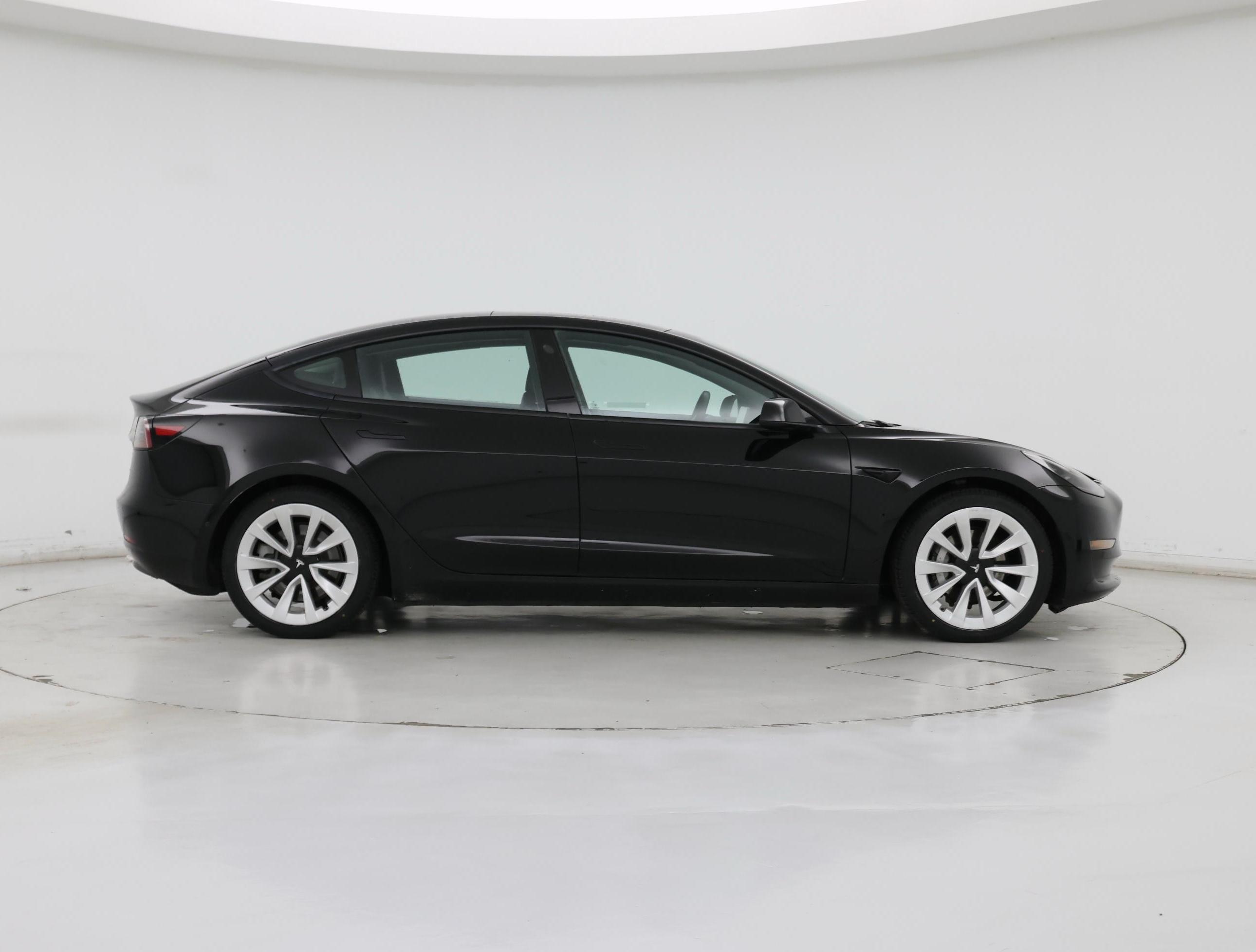 Thumbnail: 2022 Tesla Model 3 - 7