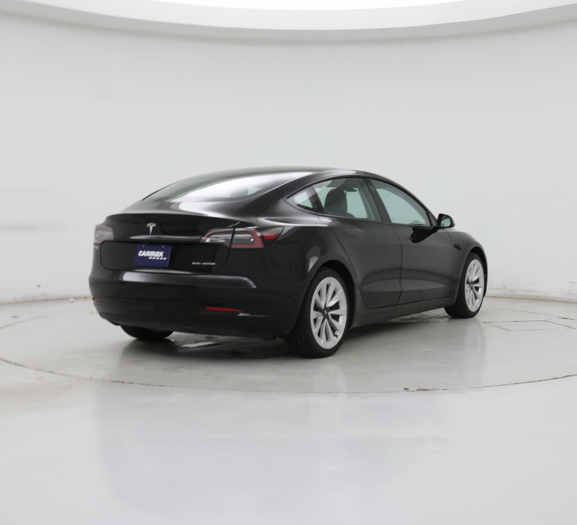 Thumbnail: 2022 Tesla Model 3 - 8
