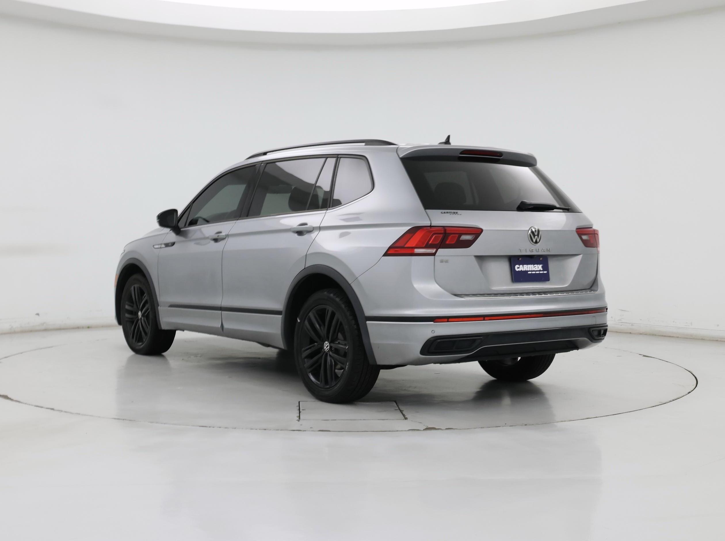 Thumbnail: 2022 Volkswagen Tiguan - 2