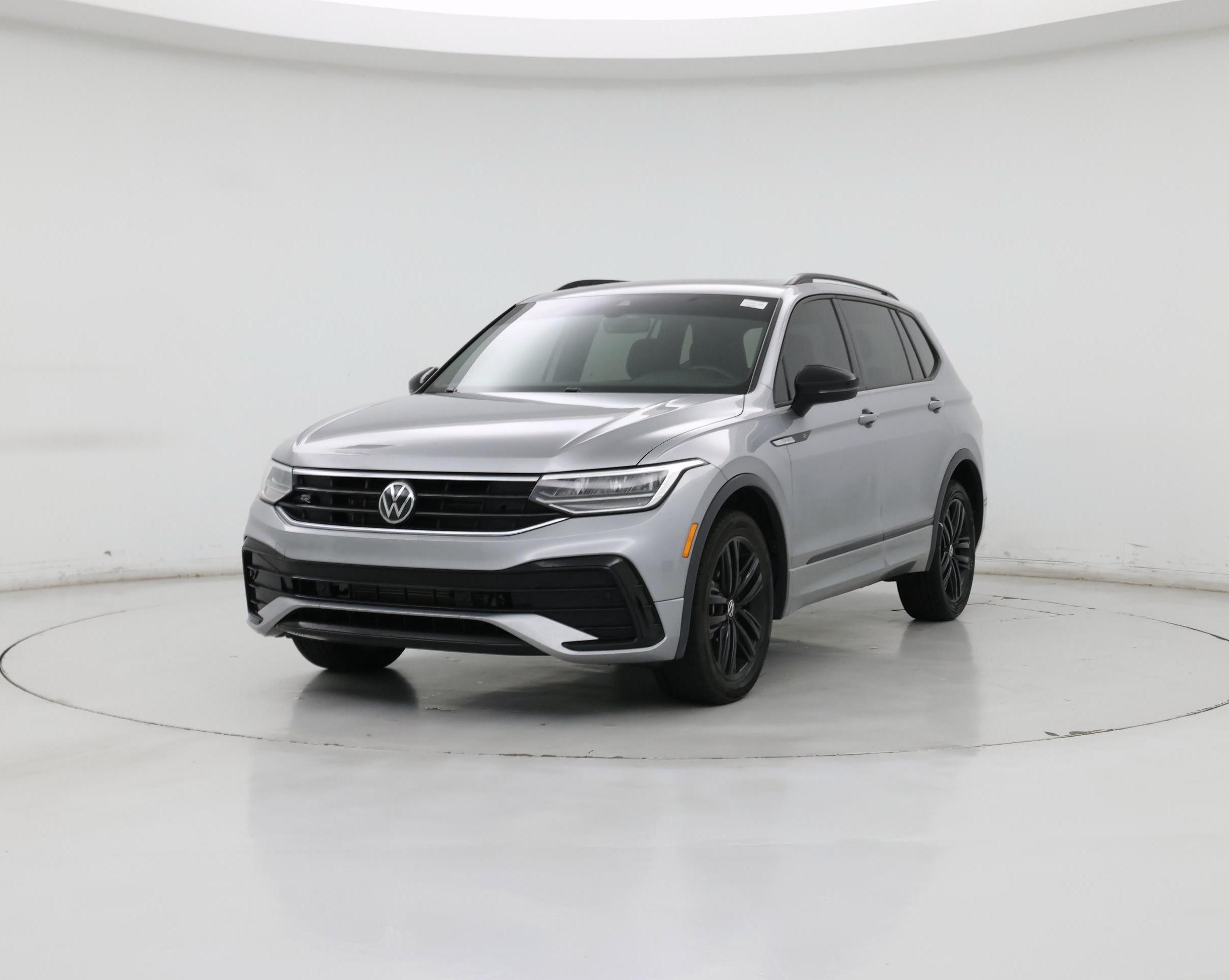 Thumbnail: 2022 Volkswagen Tiguan - 4