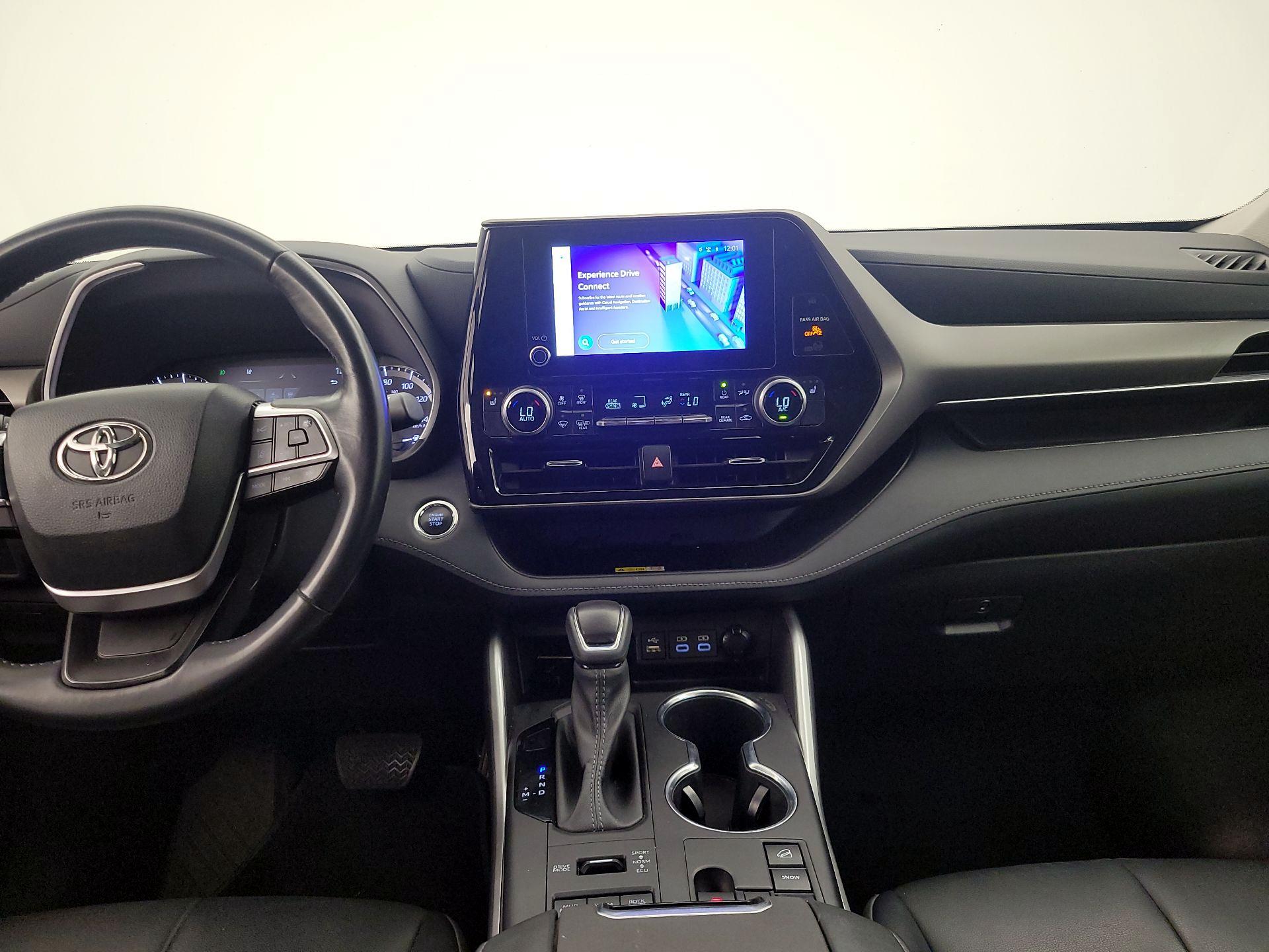 Thumbnail: 2023 Toyota Highlander - 9
