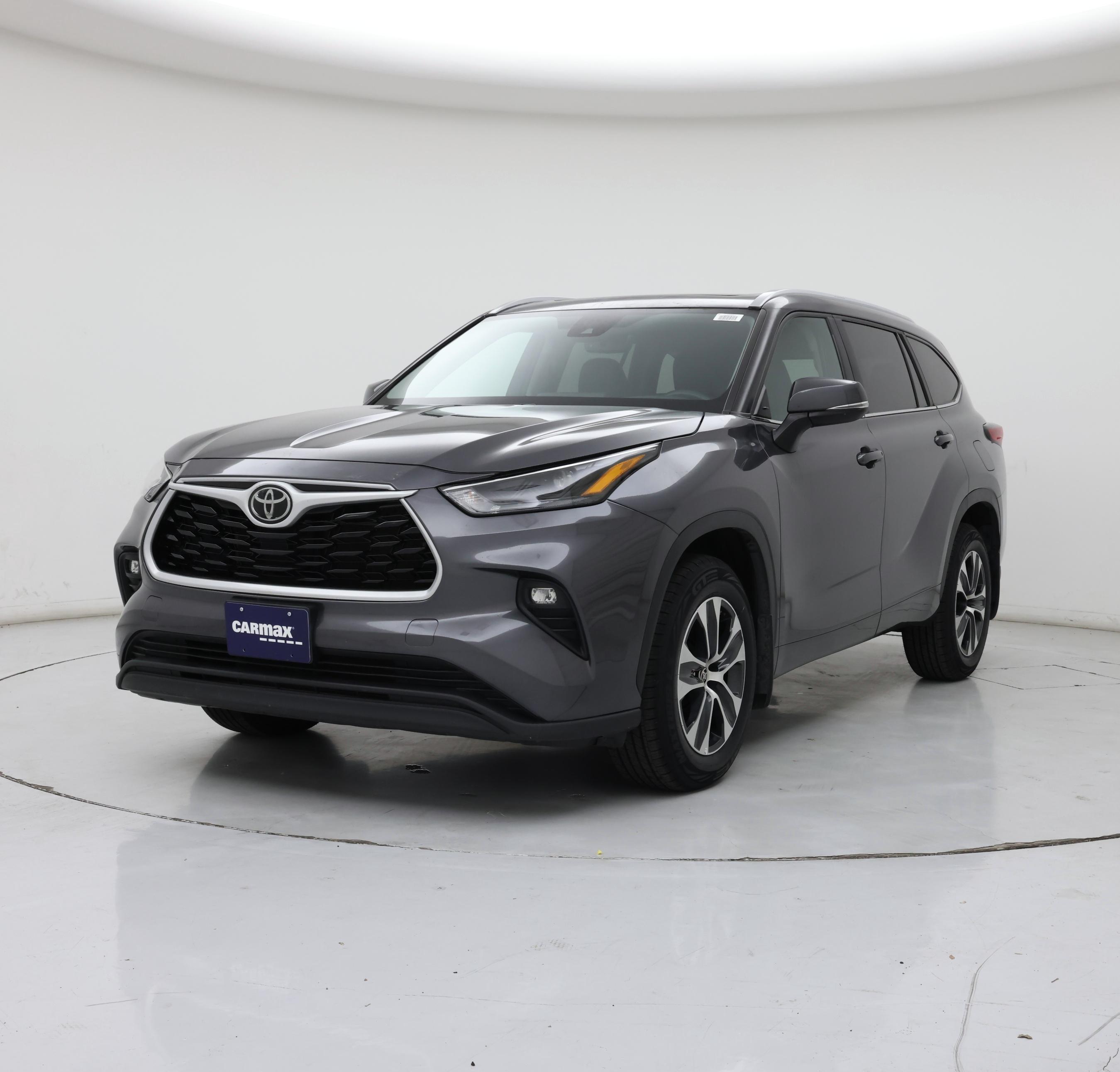 Thumbnail: 2023 Toyota Highlander - 4