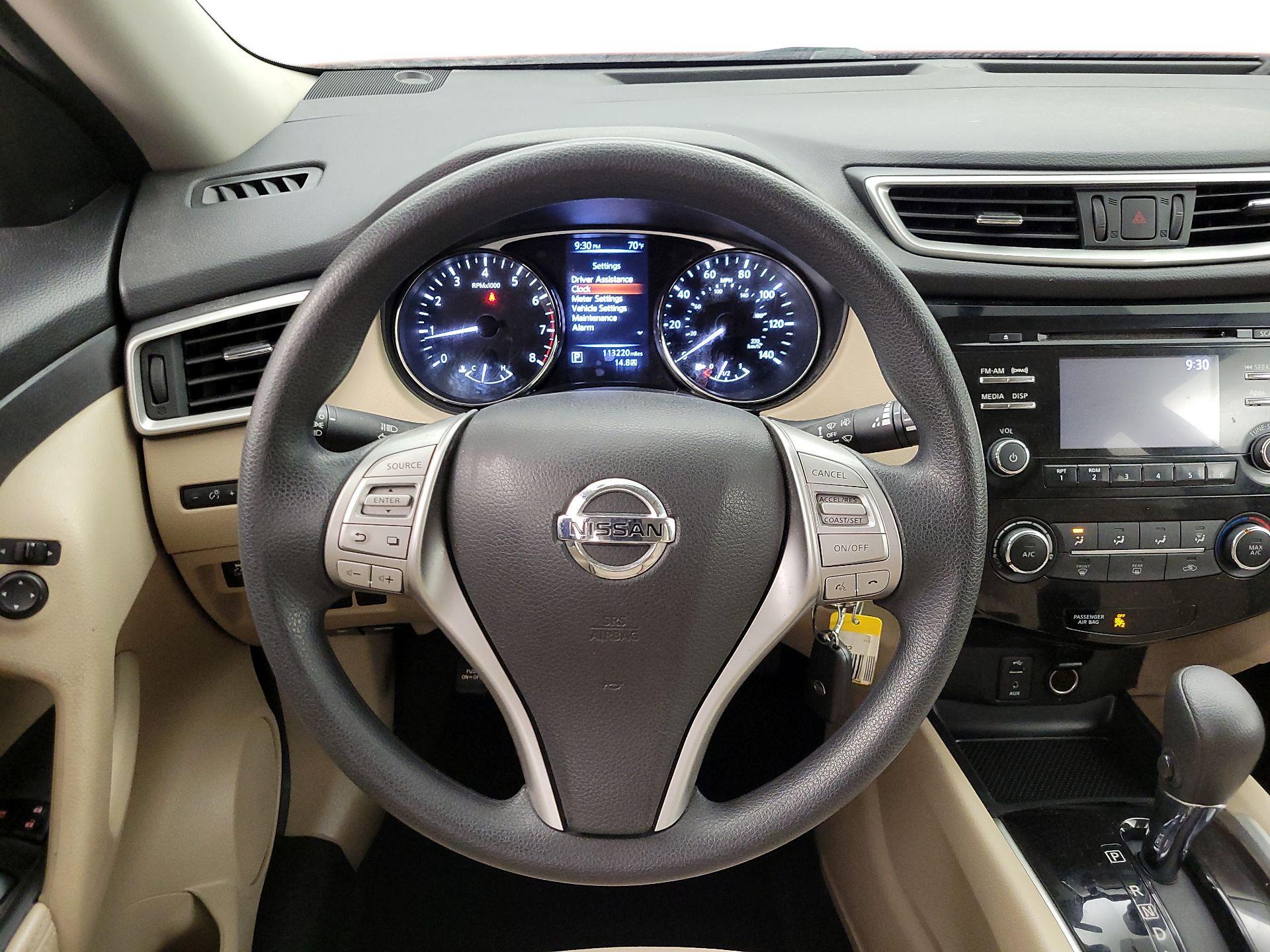 Thumbnail: 2016 Nissan Rogue - 10