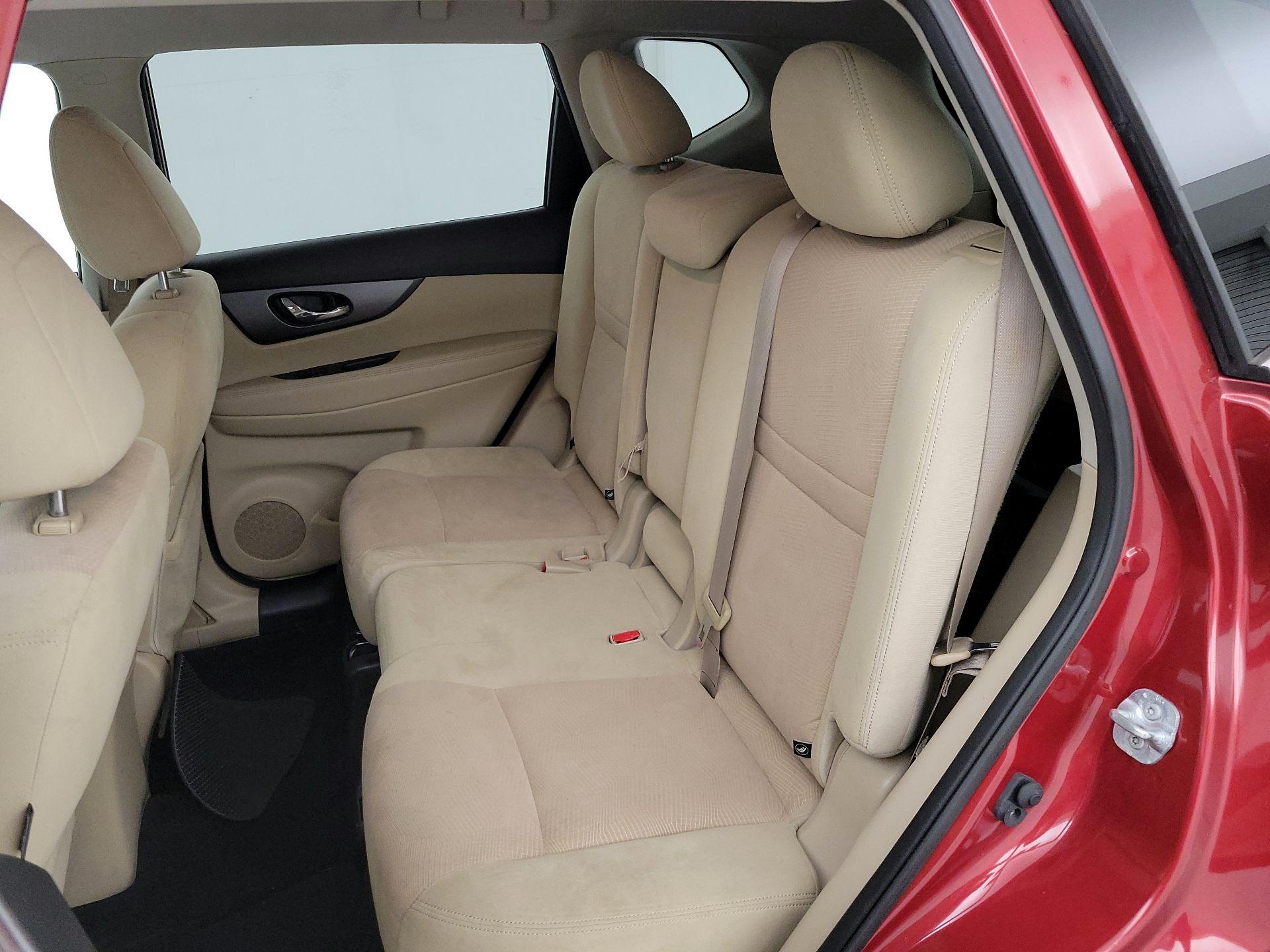 Thumbnail: 2016 Nissan Rogue - 19
