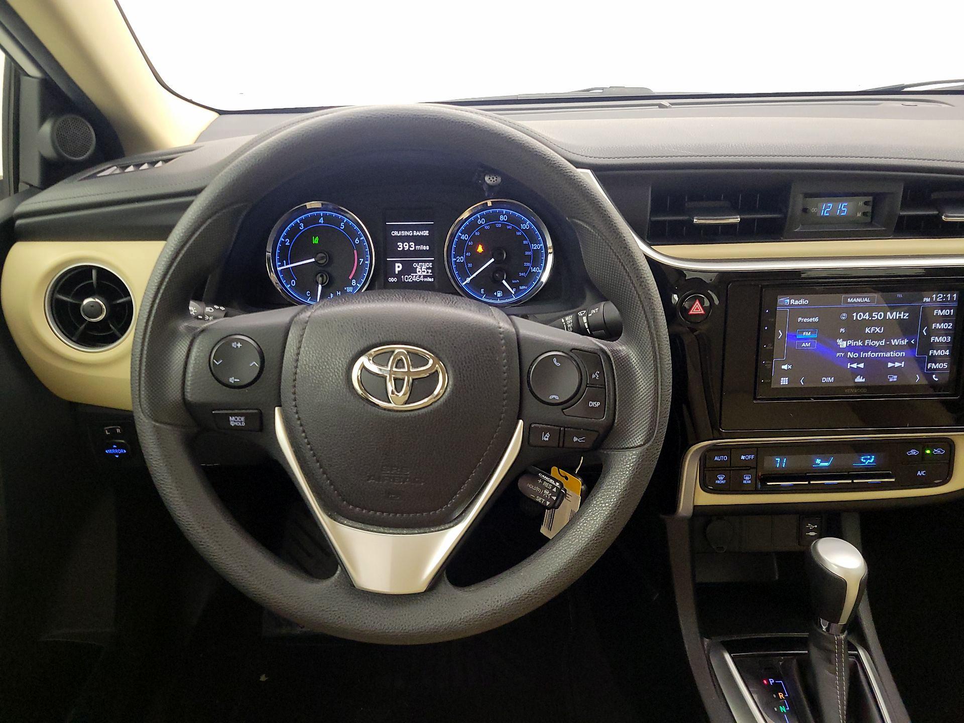 Thumbnail: 2017 Toyota Corolla - 10