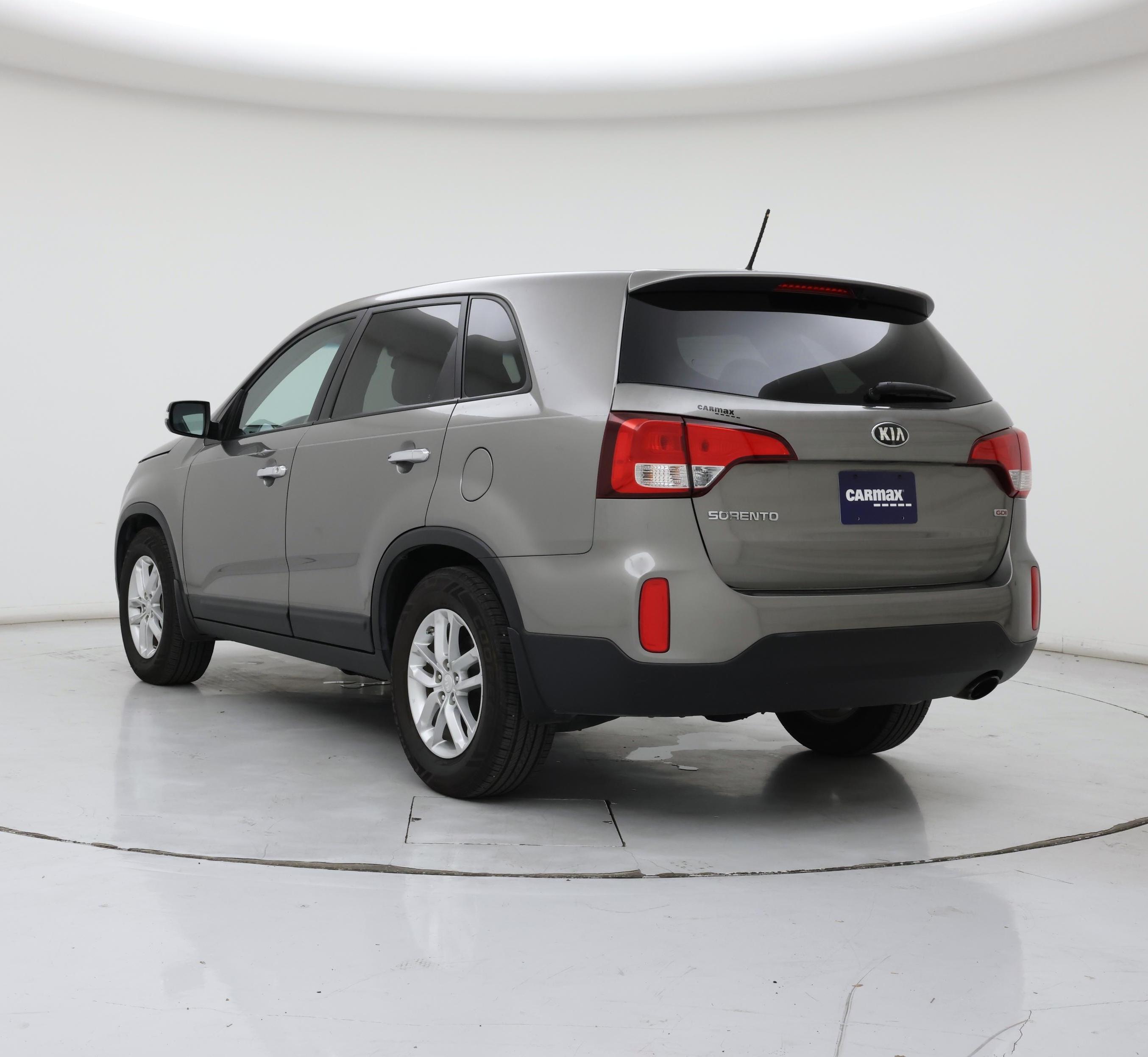 Thumbnail: 2014 Kia Sorento - 2
