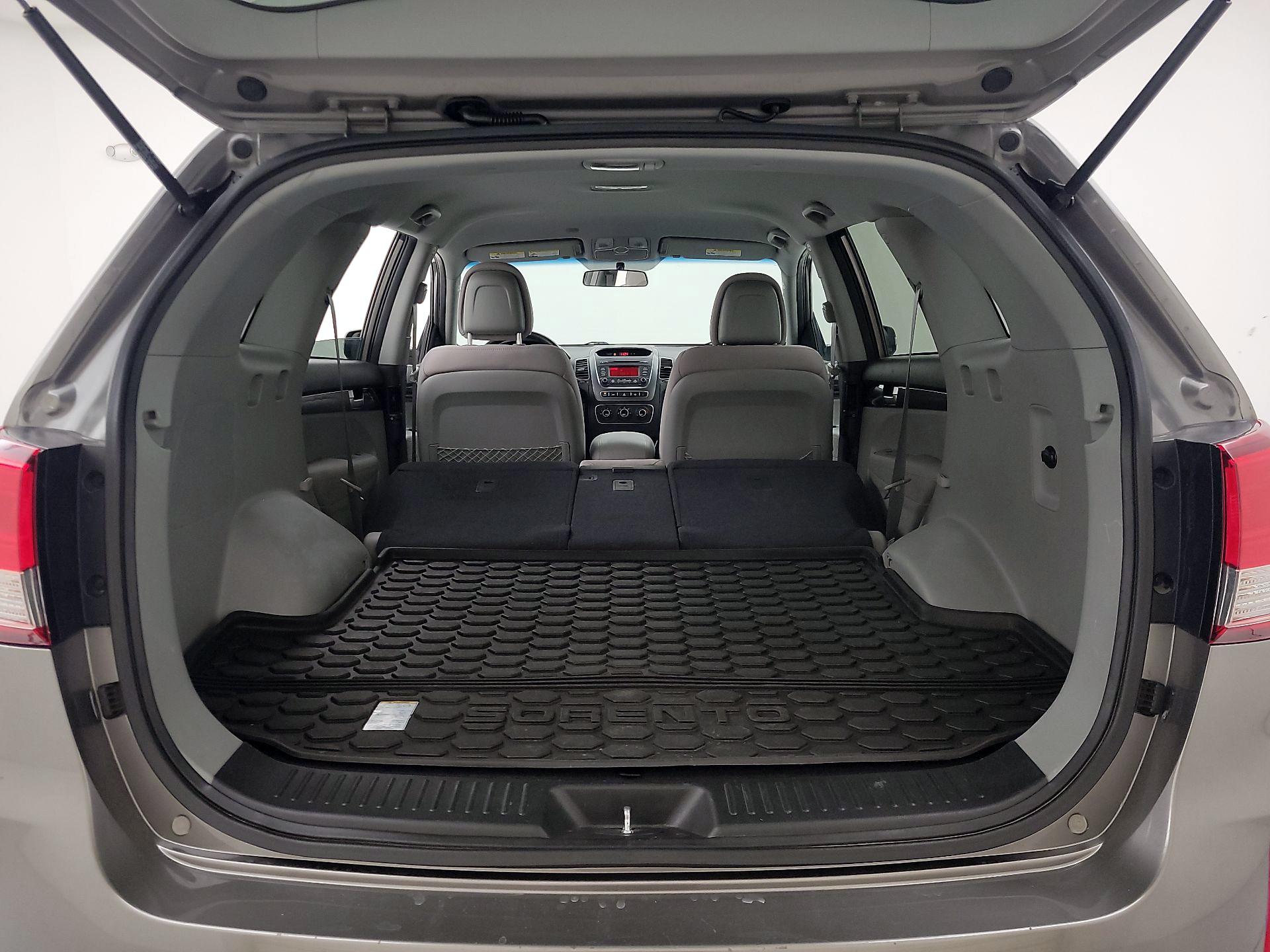Thumbnail: 2014 Kia Sorento - 20