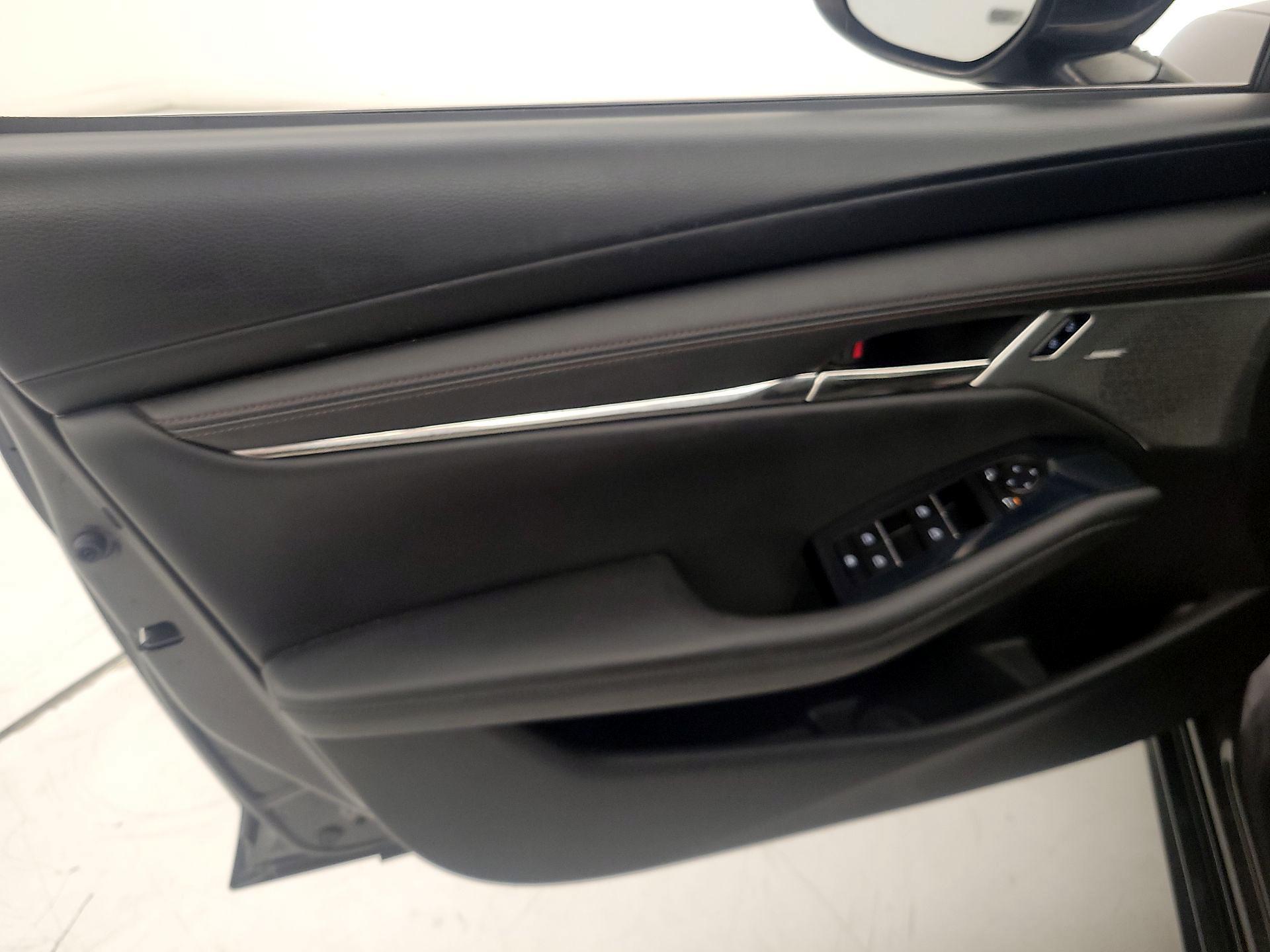 Thumbnail: 2019 Mazda Mazda3 - 12