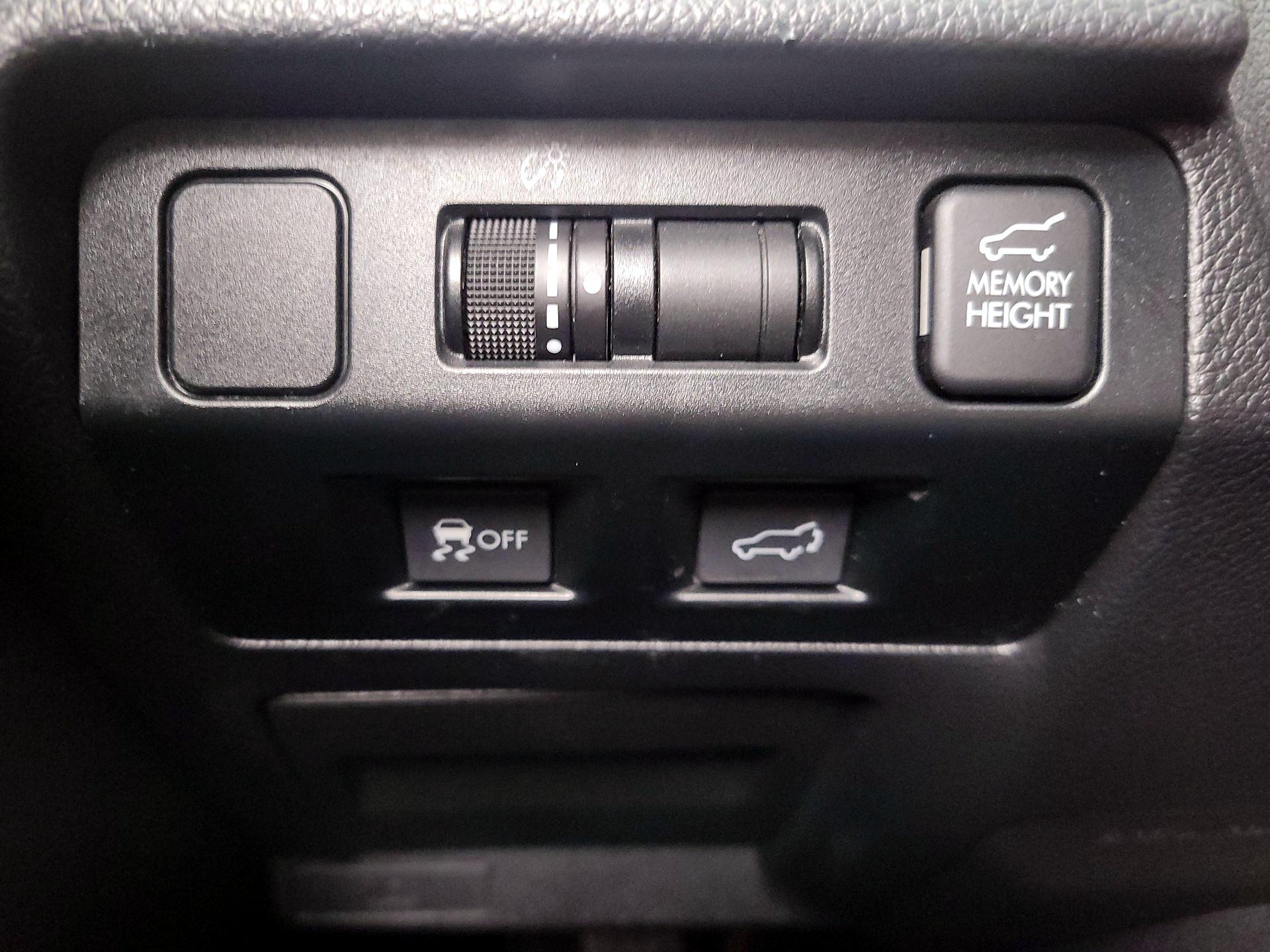 Thumbnail: 2016 Subaru Forester - 13