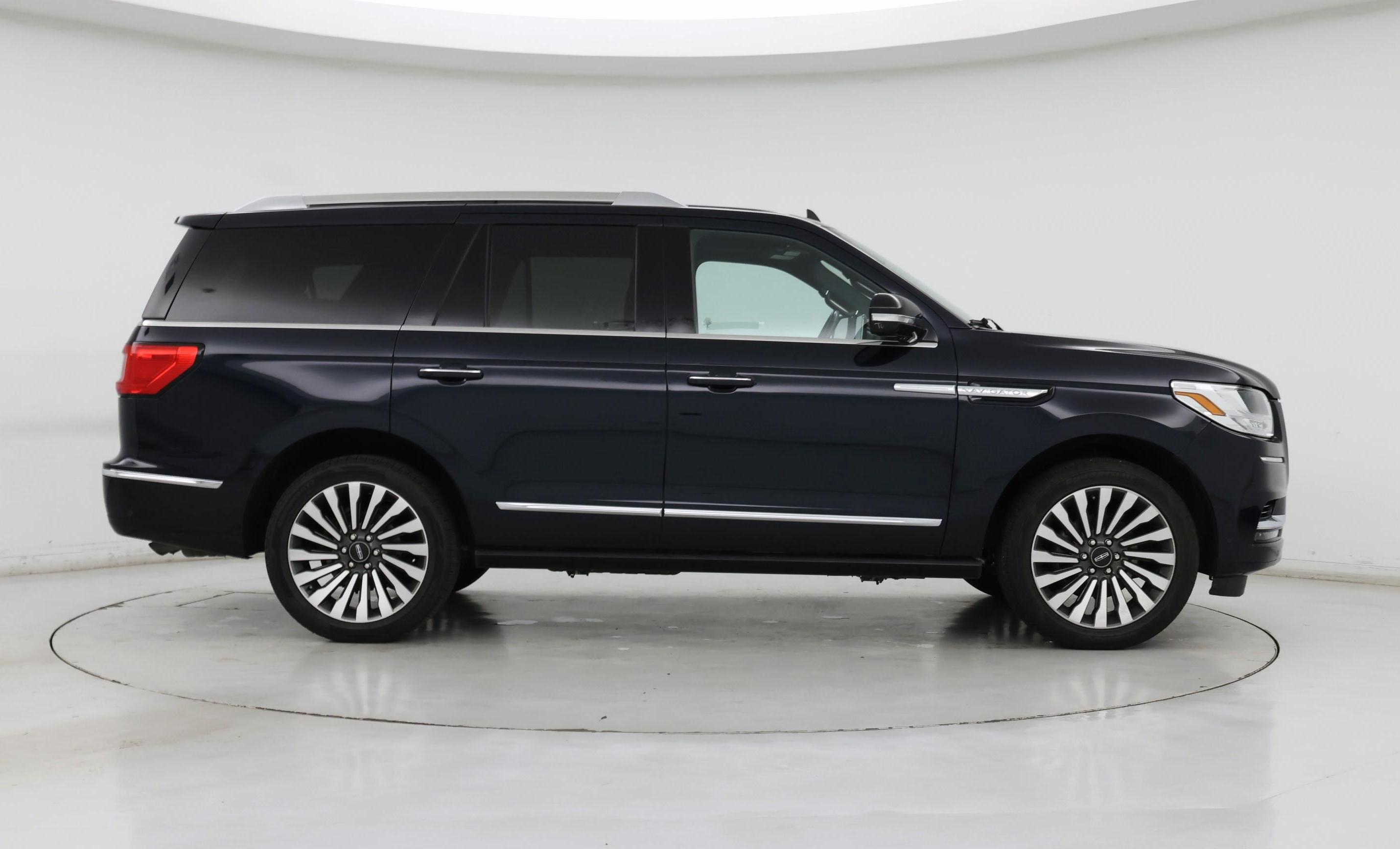 Thumbnail: 2021 Lincoln Navigator - 7