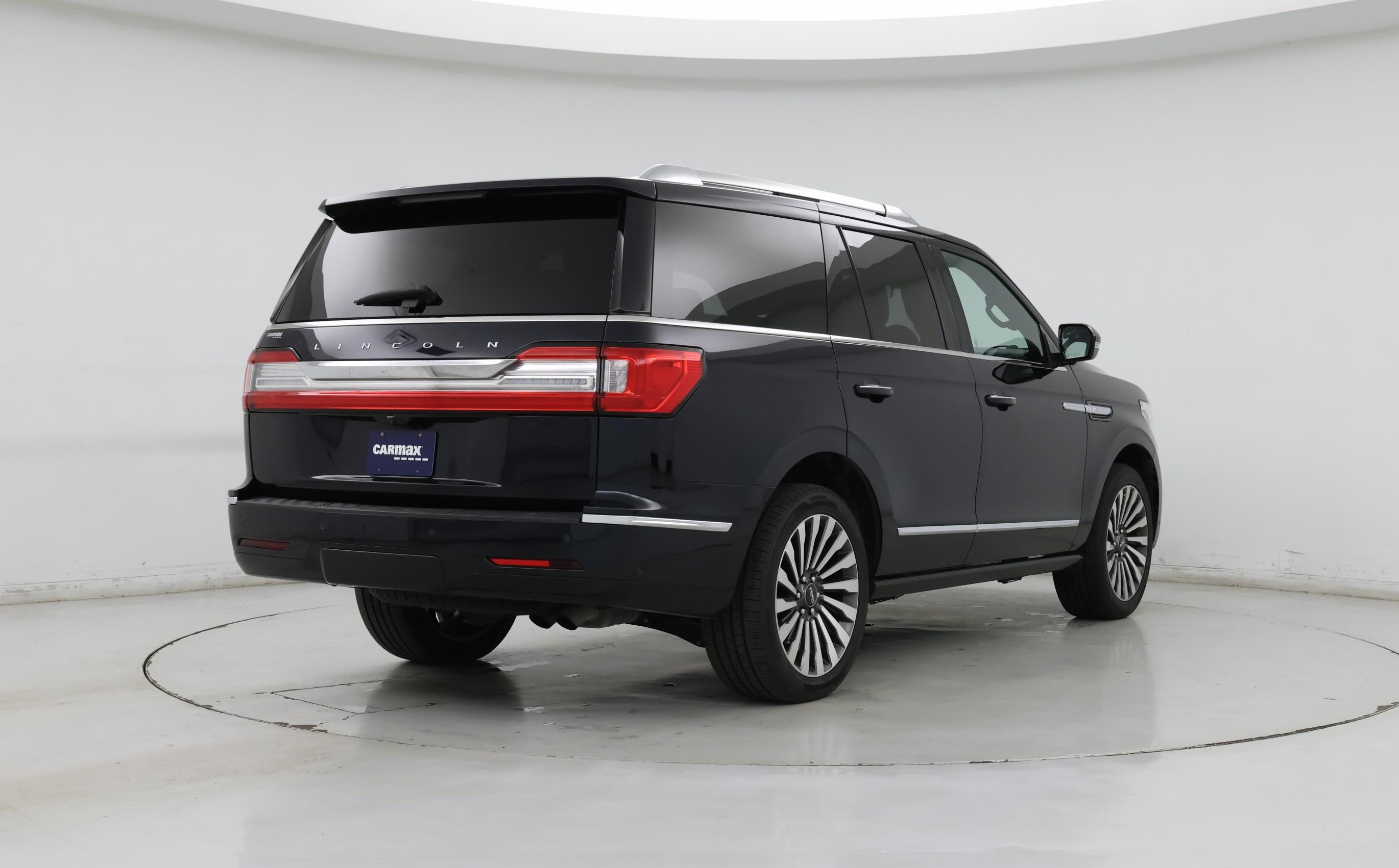 Thumbnail: 2021 Lincoln Navigator - 8