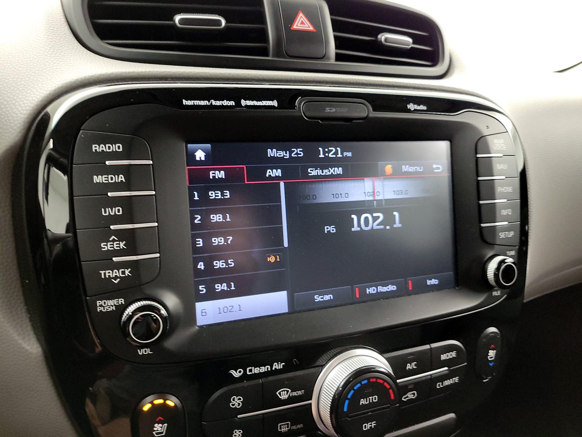 Thumbnail: 2017 Kia Soul - 16