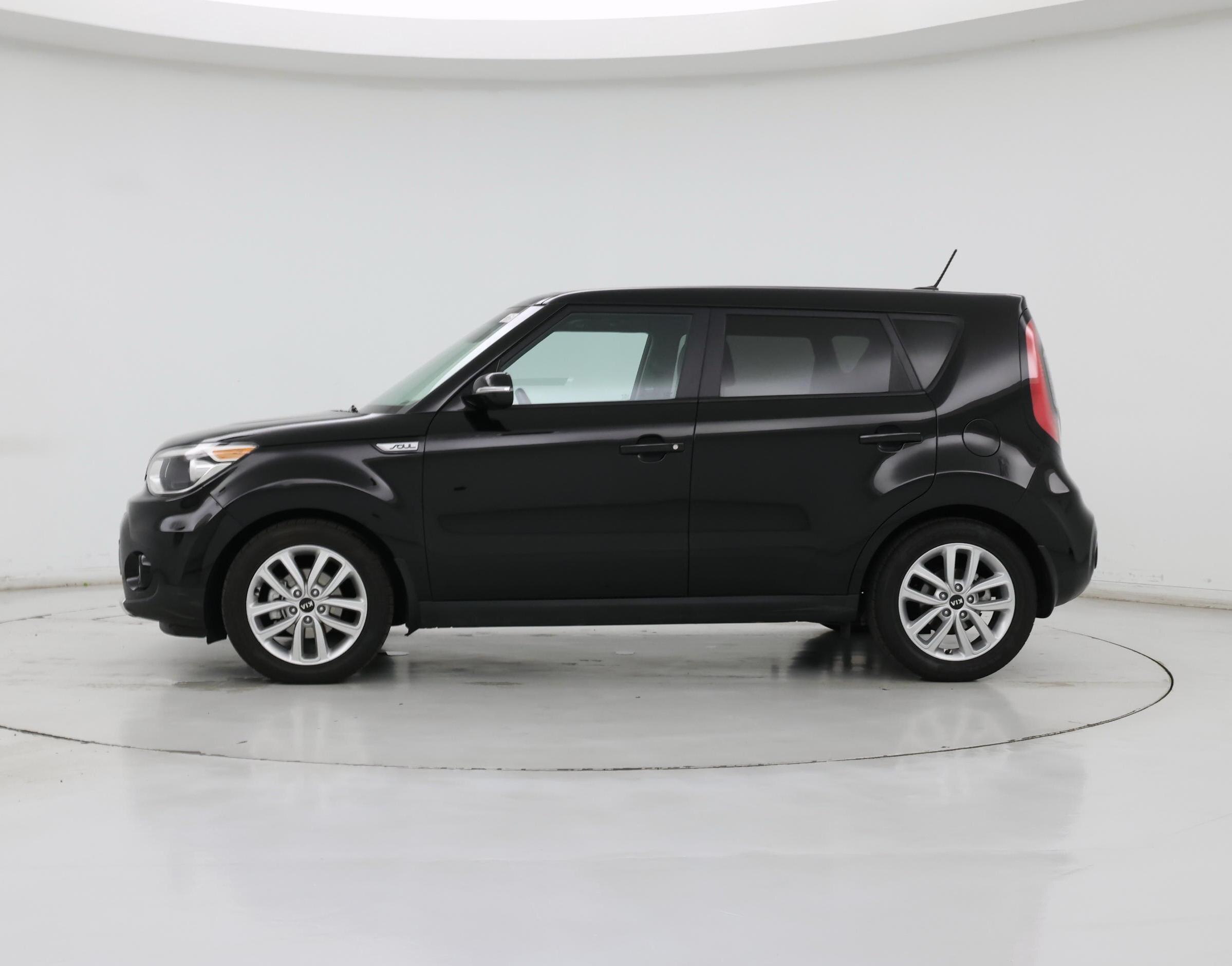 Thumbnail: 2017 Kia Soul - 3