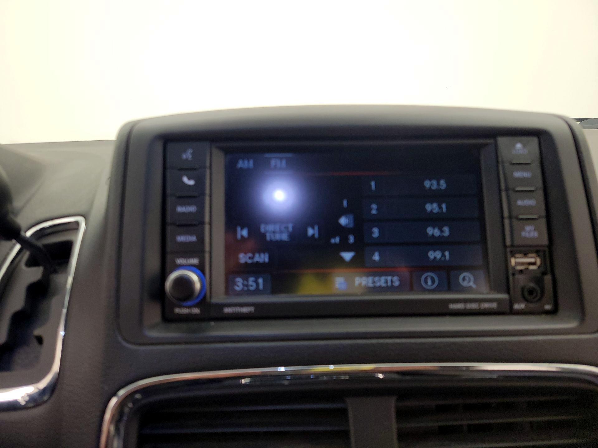 Thumbnail: 2016 Dodge Grand Caravan - 15