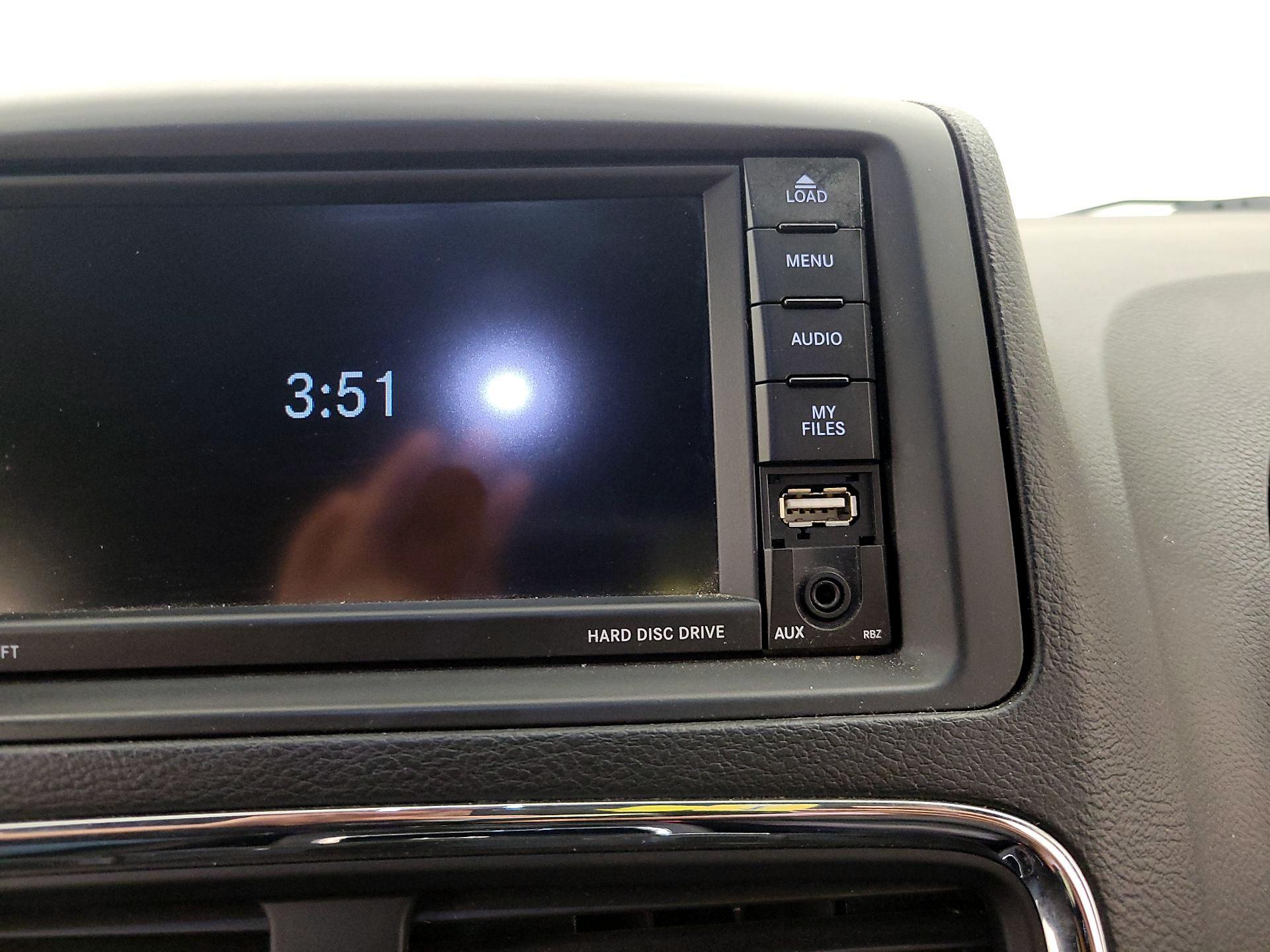 Thumbnail: 2016 Dodge Grand Caravan - 18