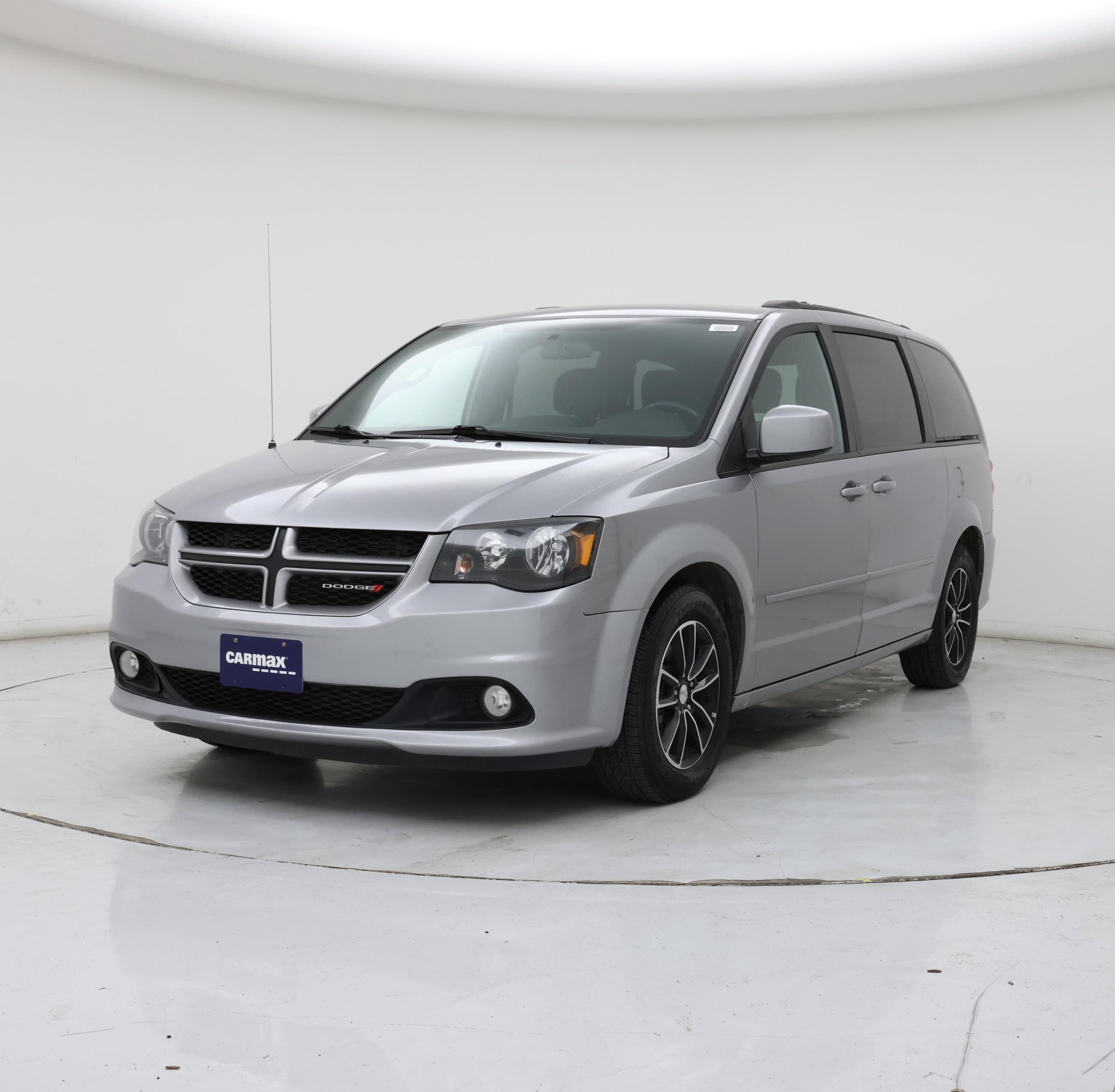 Thumbnail: 2016 Dodge Grand Caravan - 4