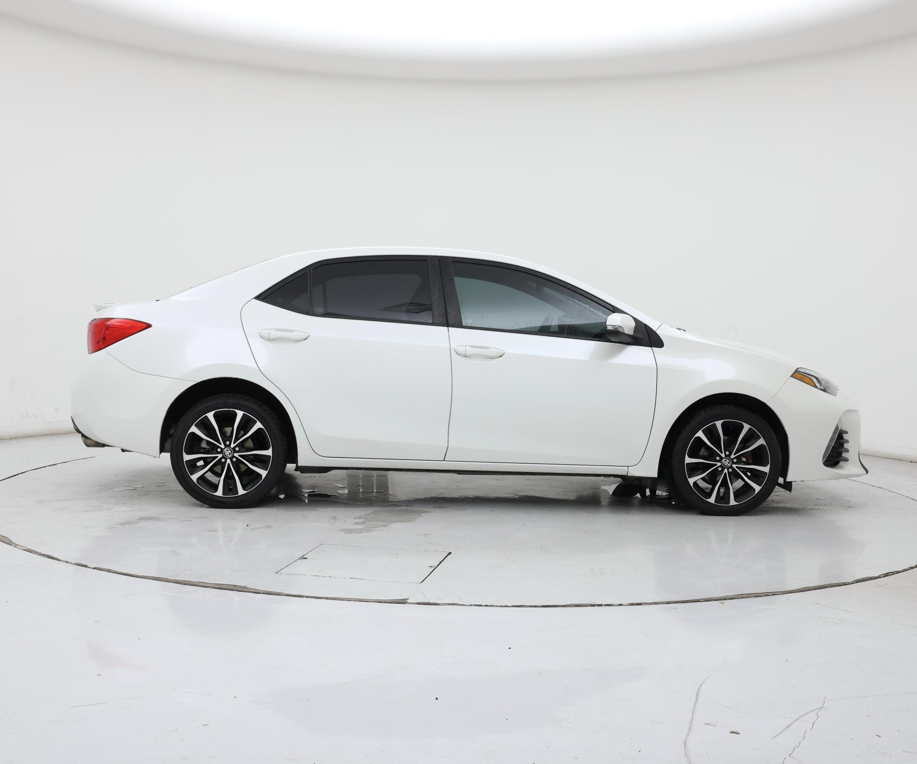Thumbnail: 2017 Toyota Corolla - 7