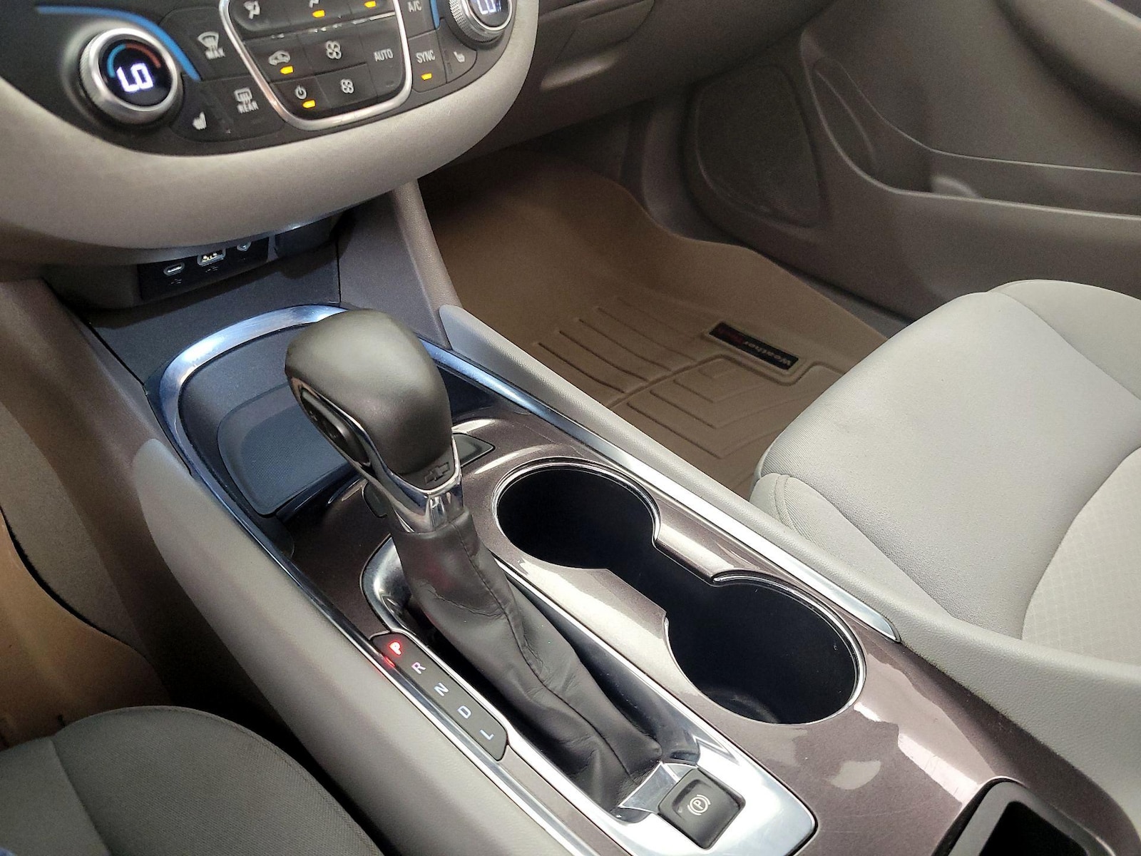 2022 Chevrolet Malibu 1LT - Photo 18