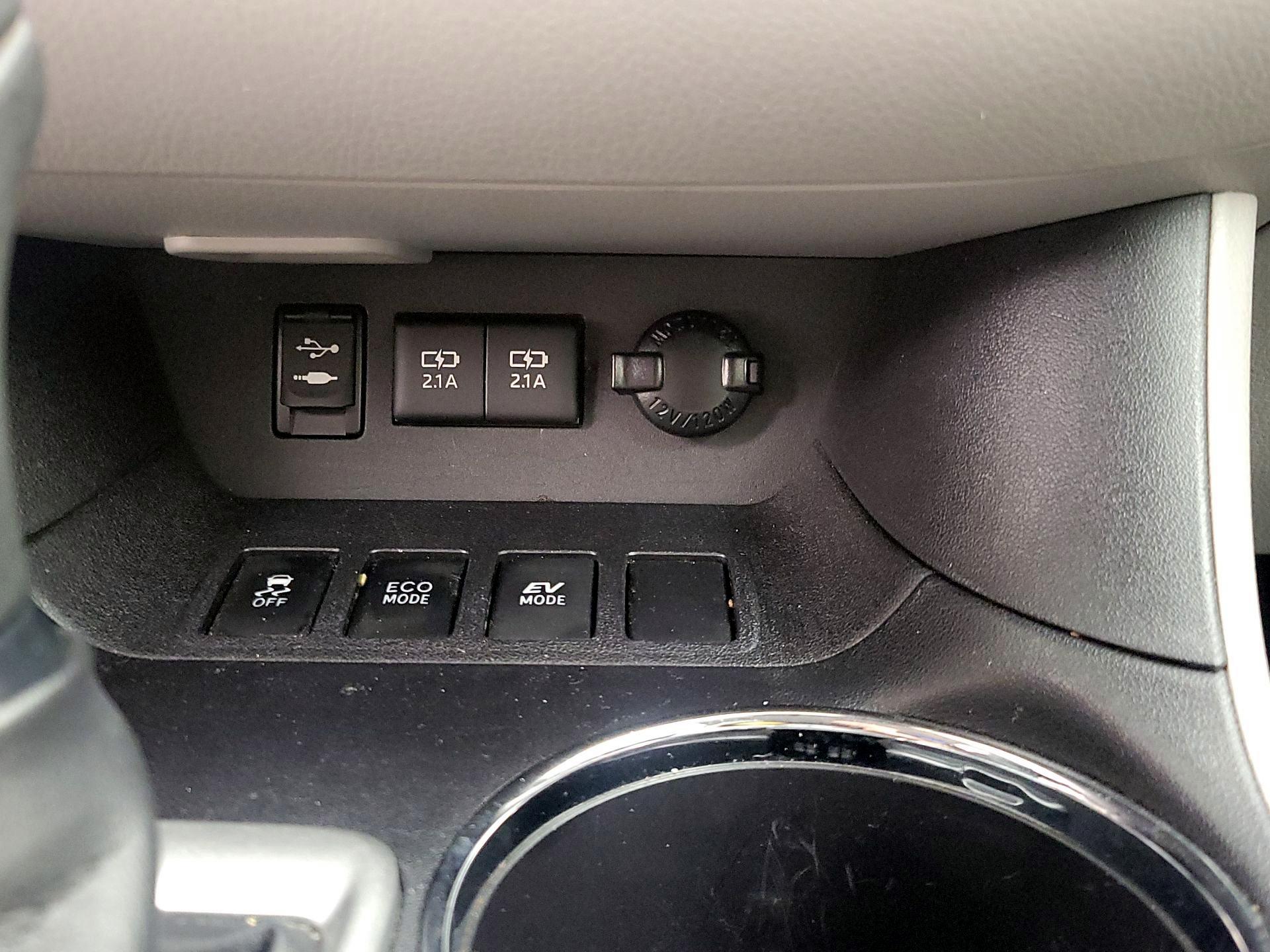 Thumbnail: 2017 Toyota Highlander - 19