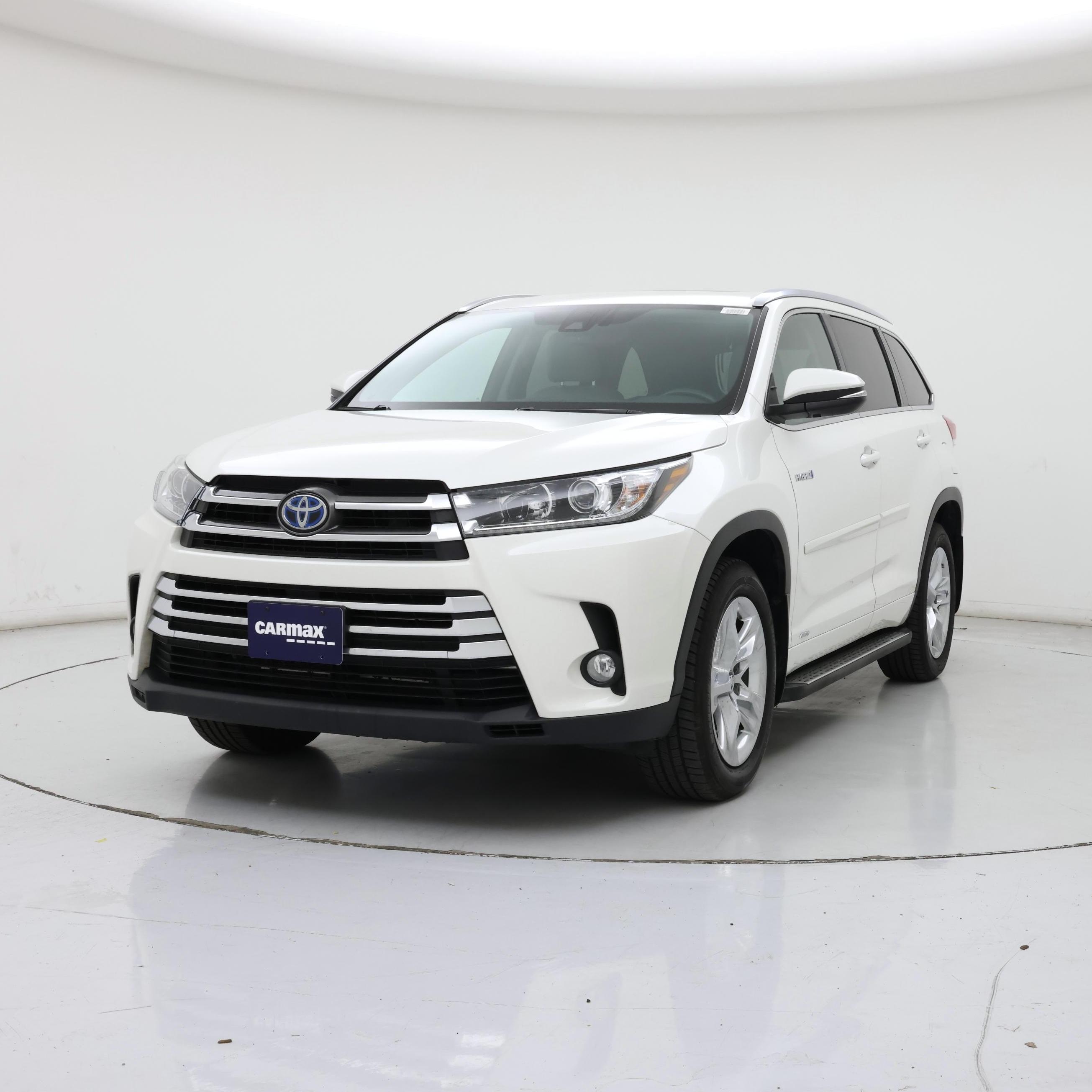 Thumbnail: 2017 Toyota Highlander - 4