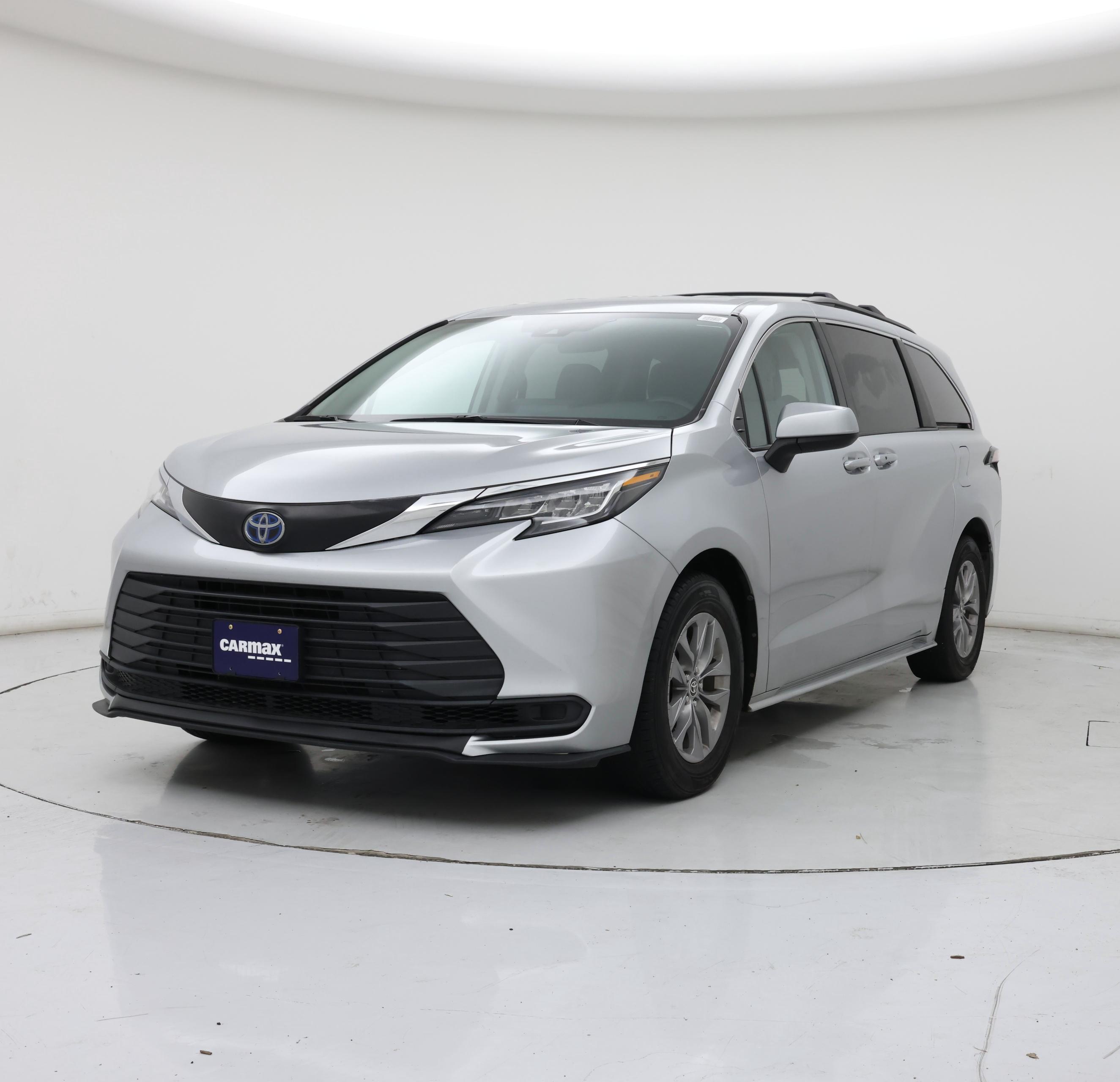 Thumbnail: 2022 Toyota Sienna - 4