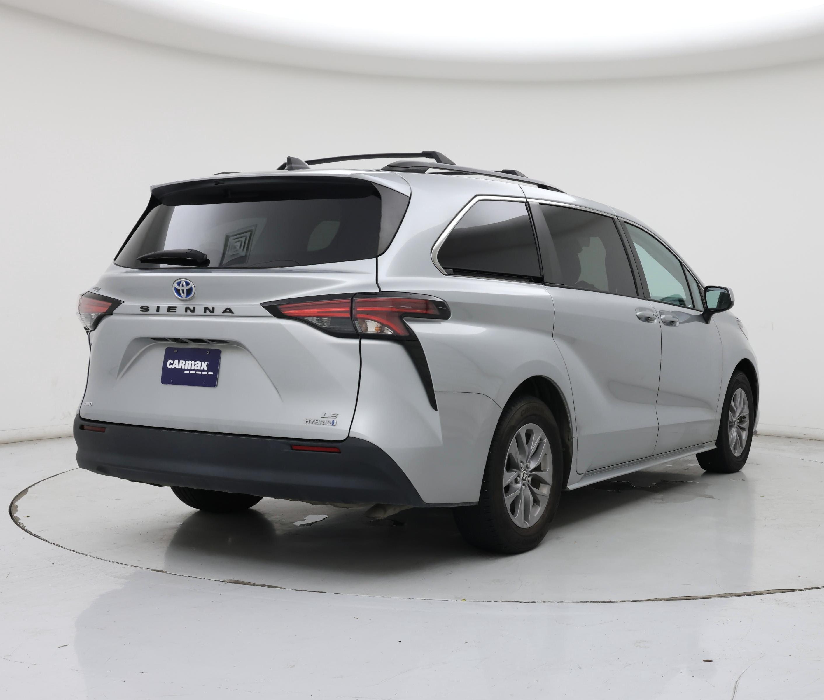 Thumbnail: 2022 Toyota Sienna - 8