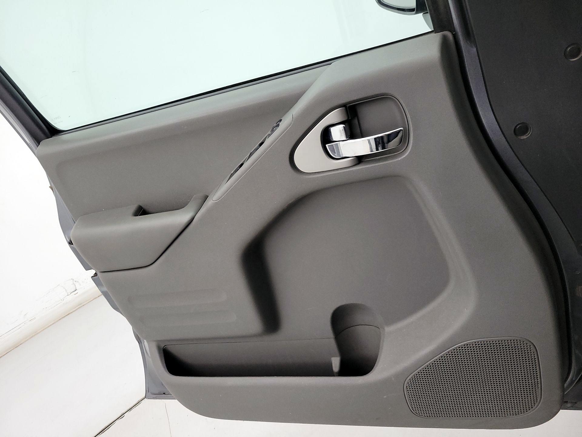 Thumbnail: 2016 Nissan Frontier - 12