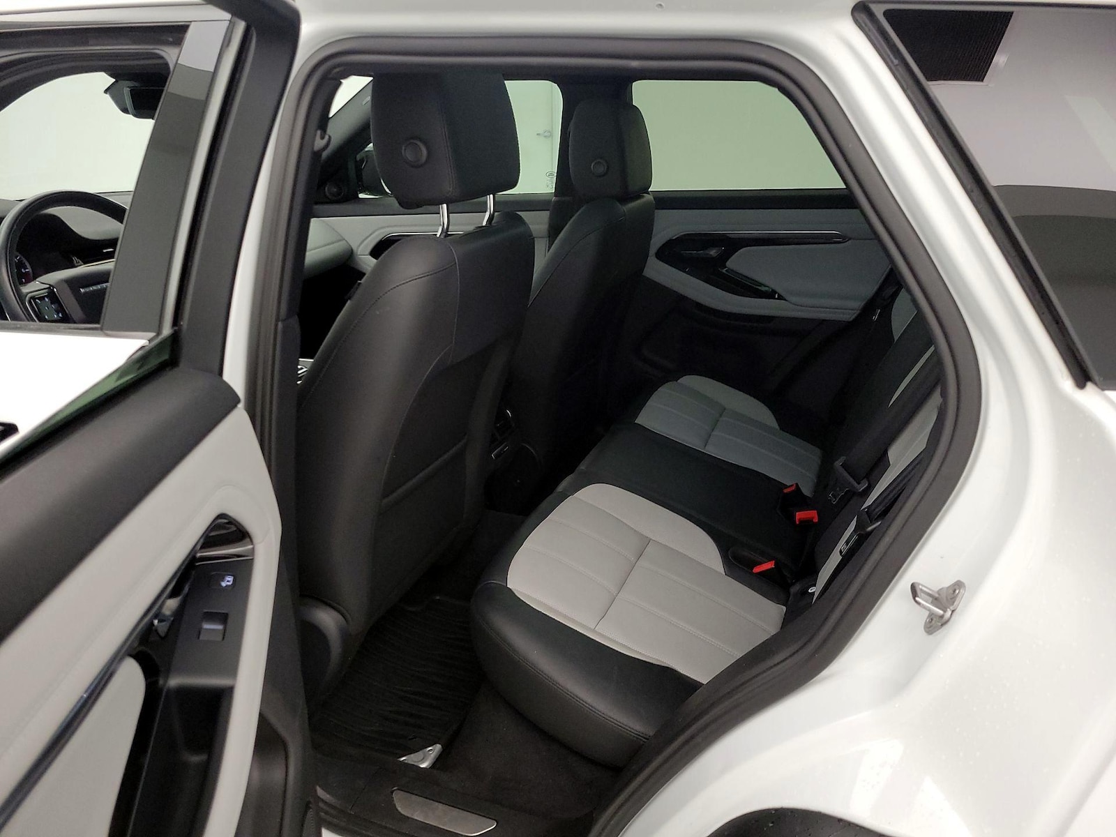 2022 Land Rover Range Rover Evoque S - Photo 22