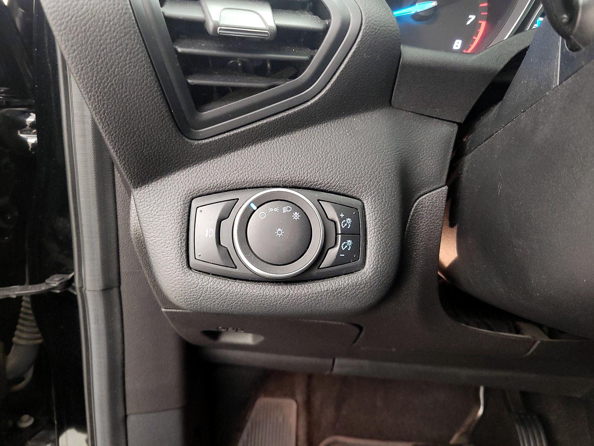 Thumbnail: 2016 Ford Escape - 13