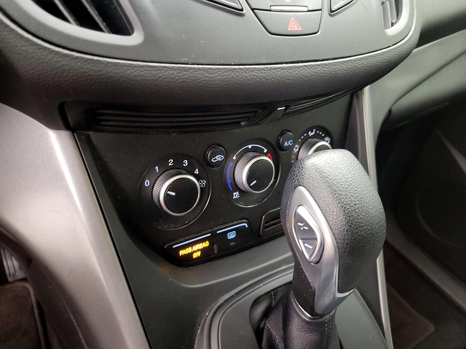 Thumbnail: 2016 Ford Escape - 16