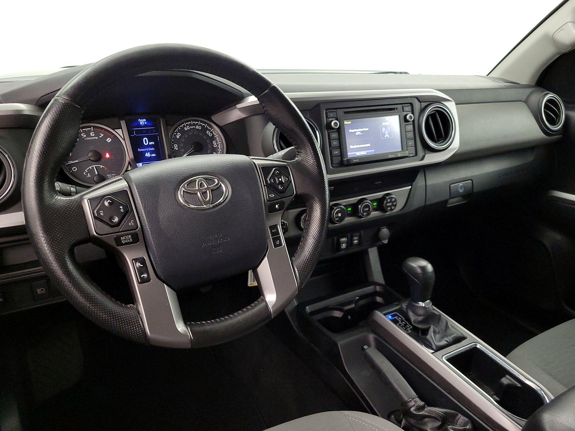 Thumbnail: 2019 Toyota Tacoma - 9