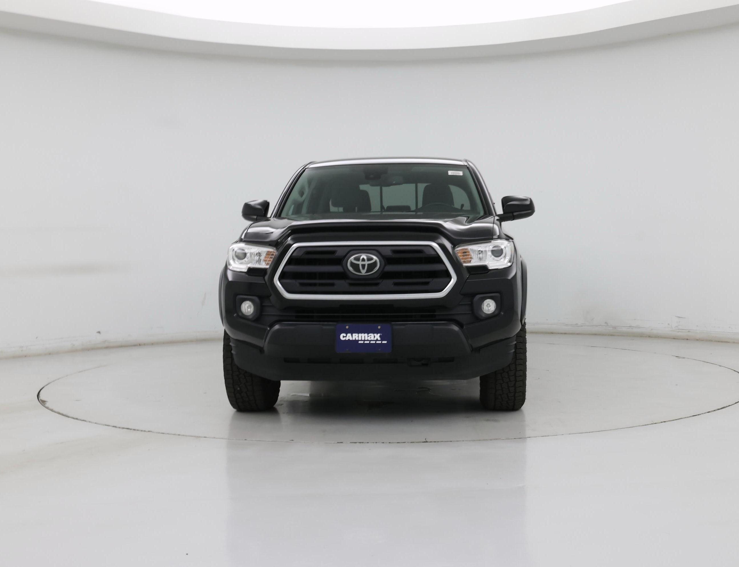 Thumbnail: 2019 Toyota Tacoma - 5