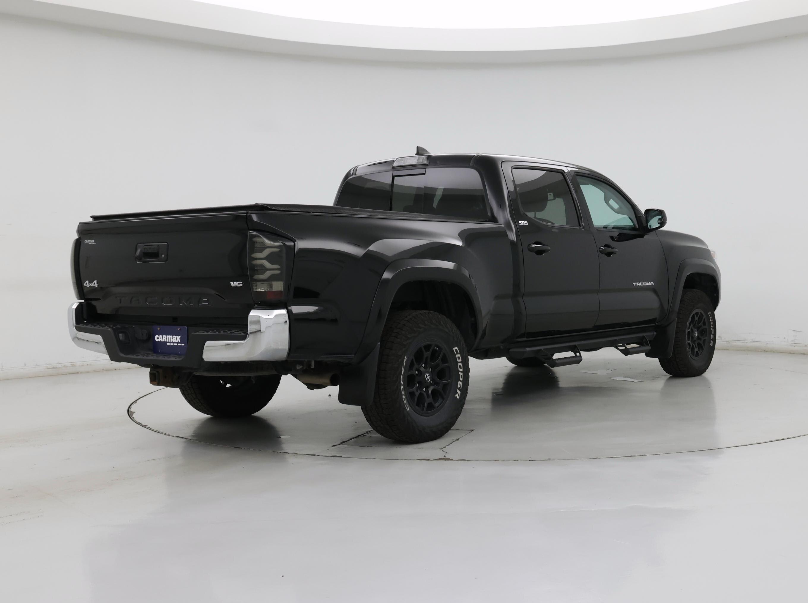 Thumbnail: 2019 Toyota Tacoma - 8