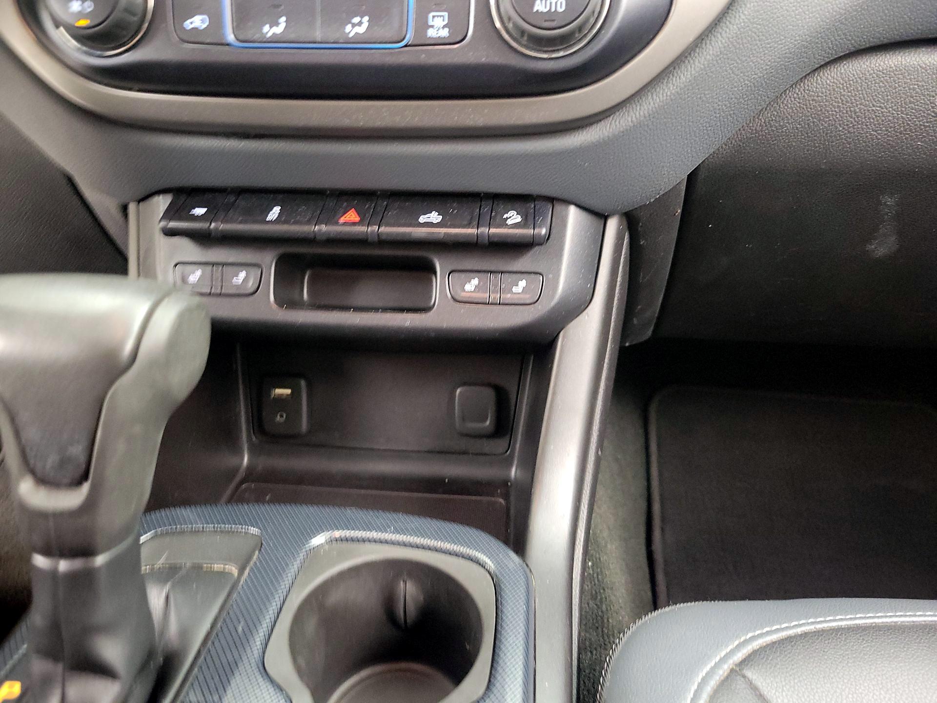 Thumbnail: 2016 Chevrolet Colorado - 18