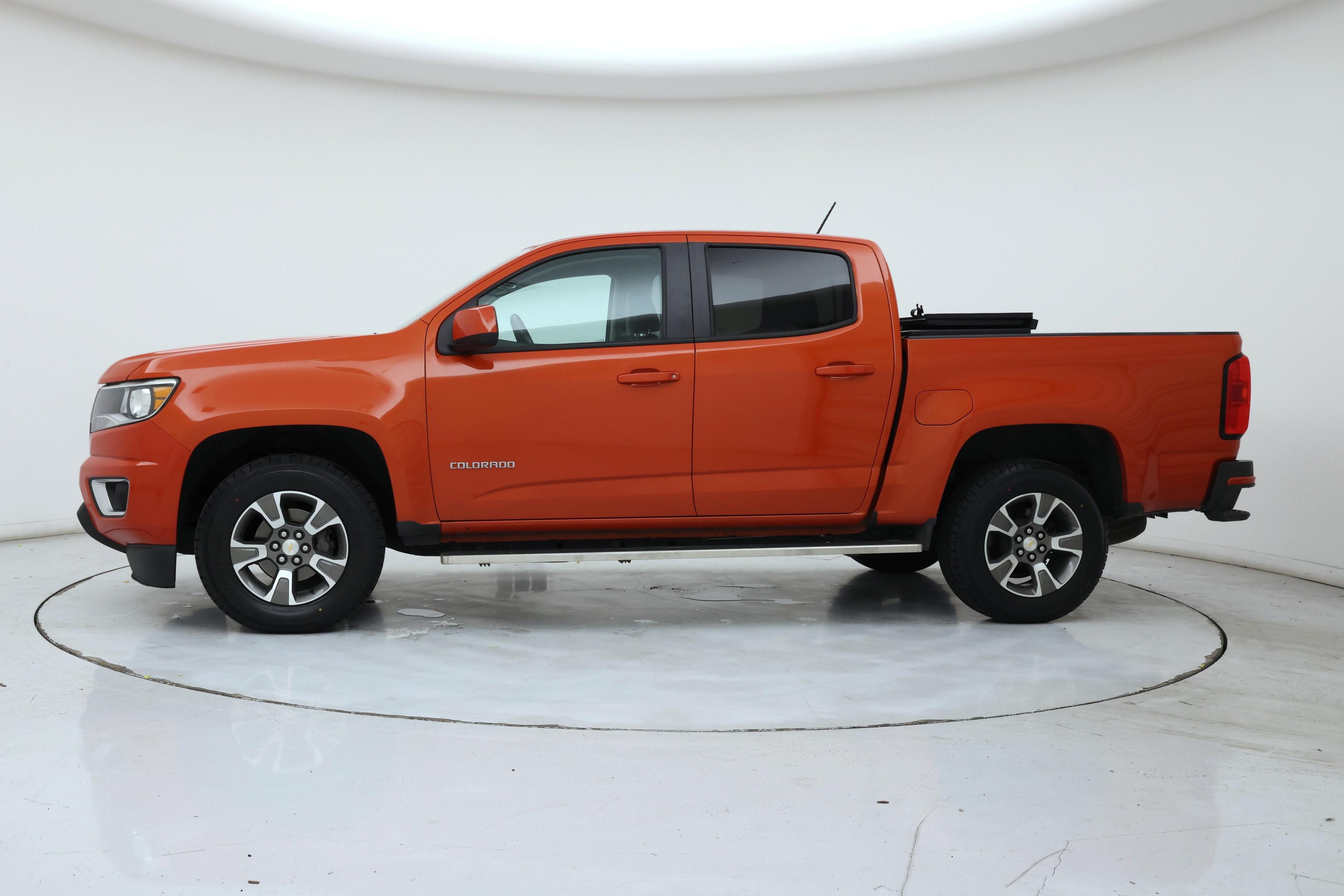 Thumbnail: 2016 Chevrolet Colorado - 3