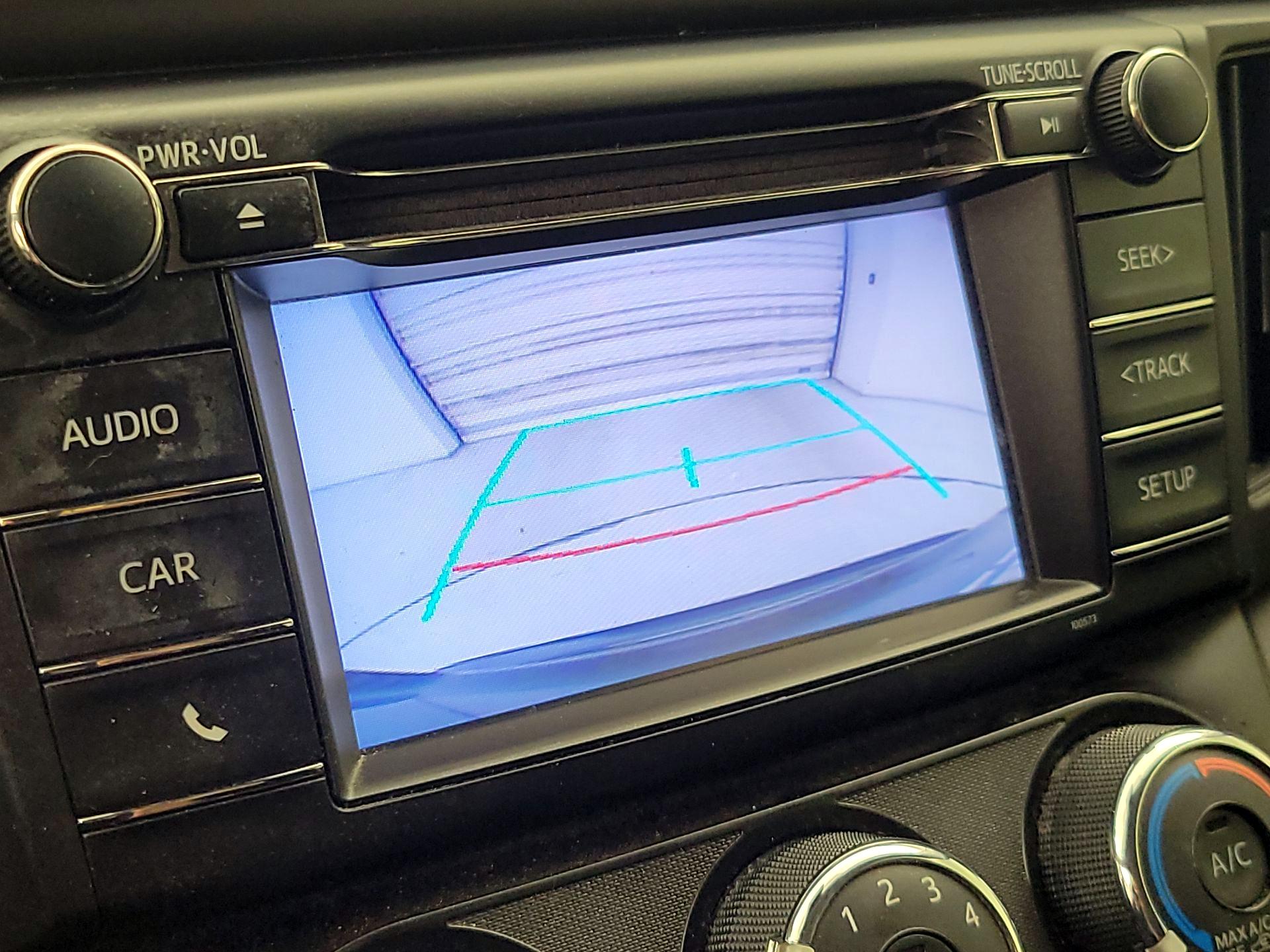 Thumbnail: 2018 Toyota RAV4 - 14