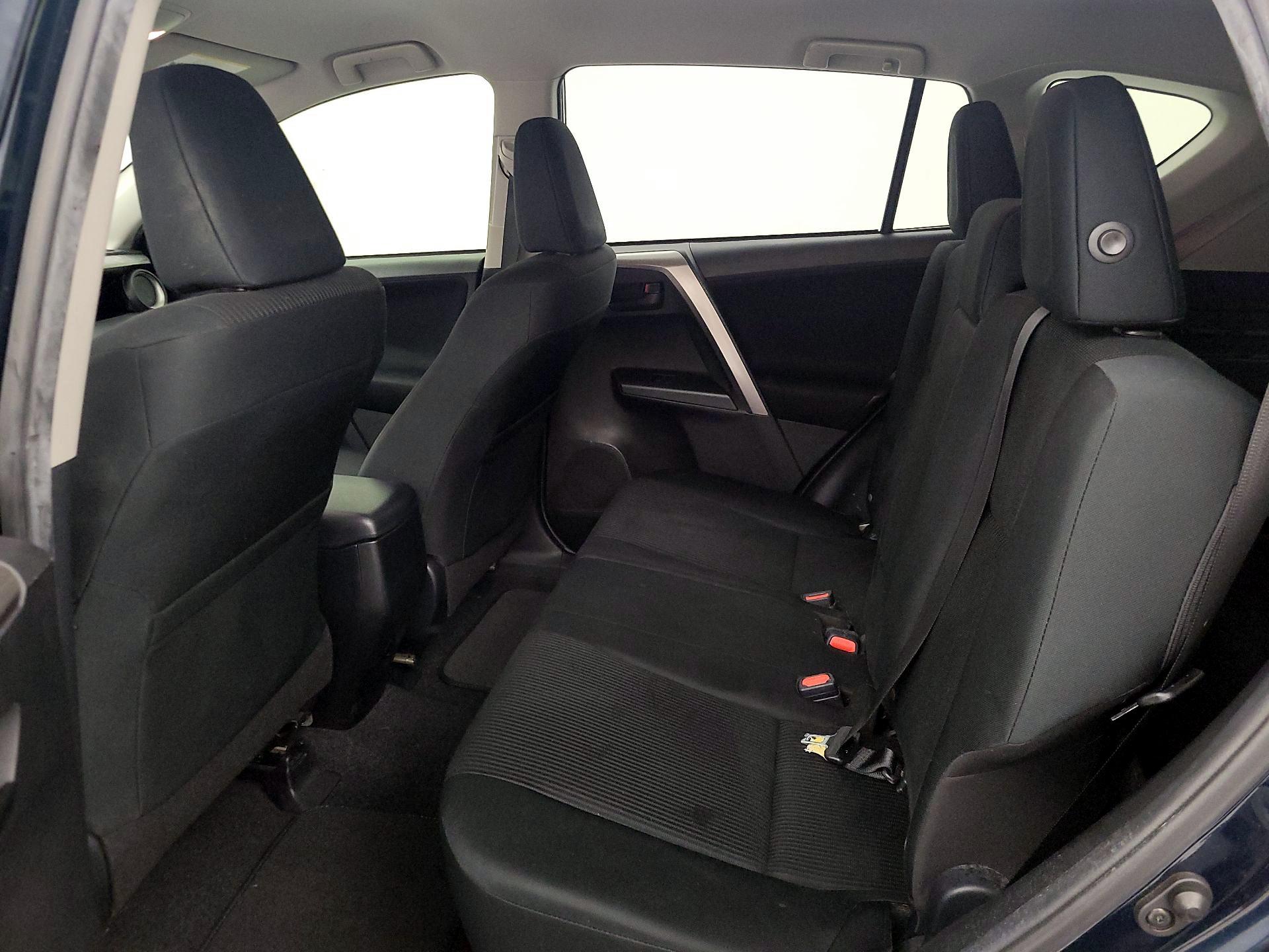 Thumbnail: 2018 Toyota RAV4 - 19